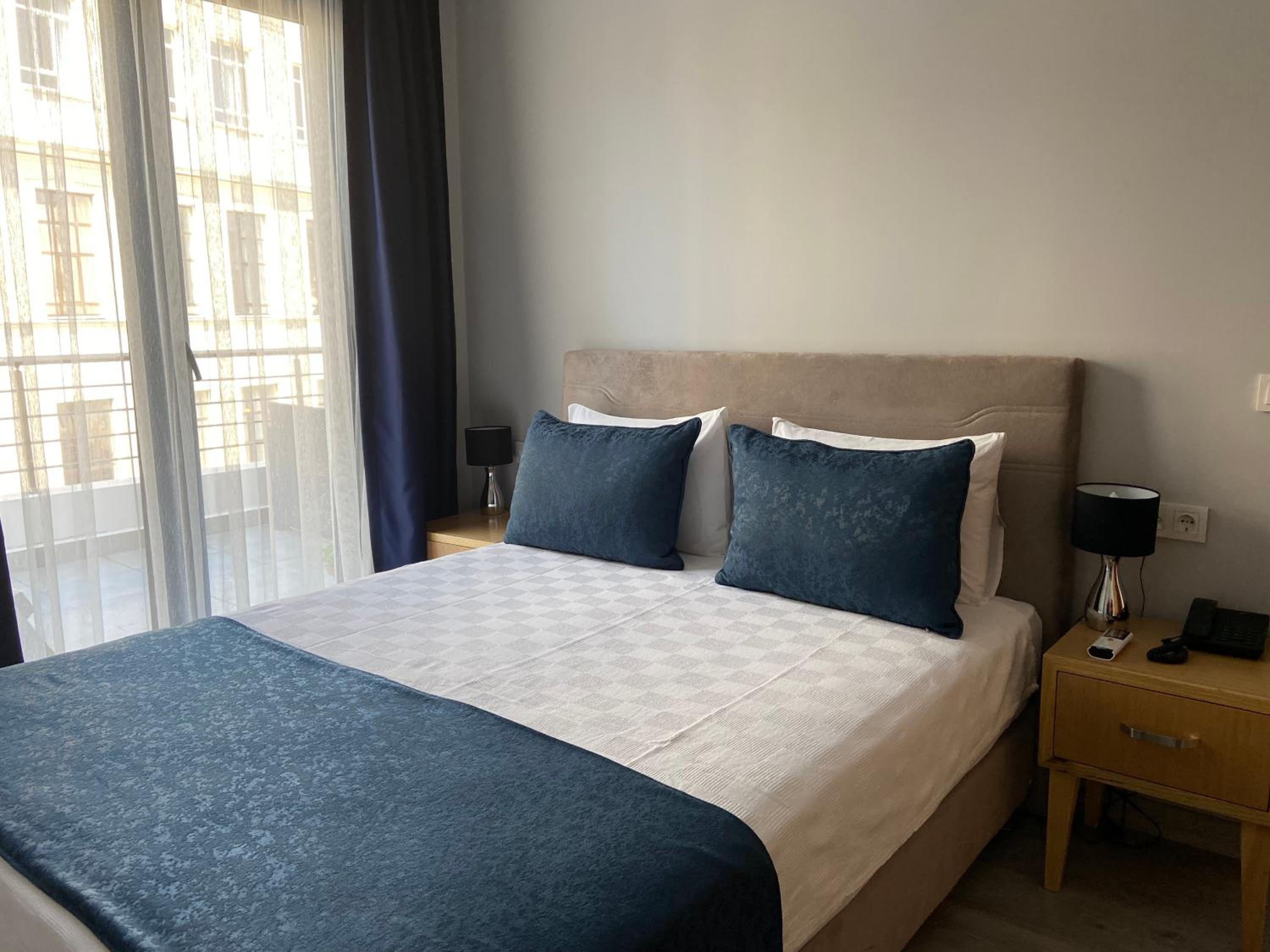 Family Suite with Balcony photo 3