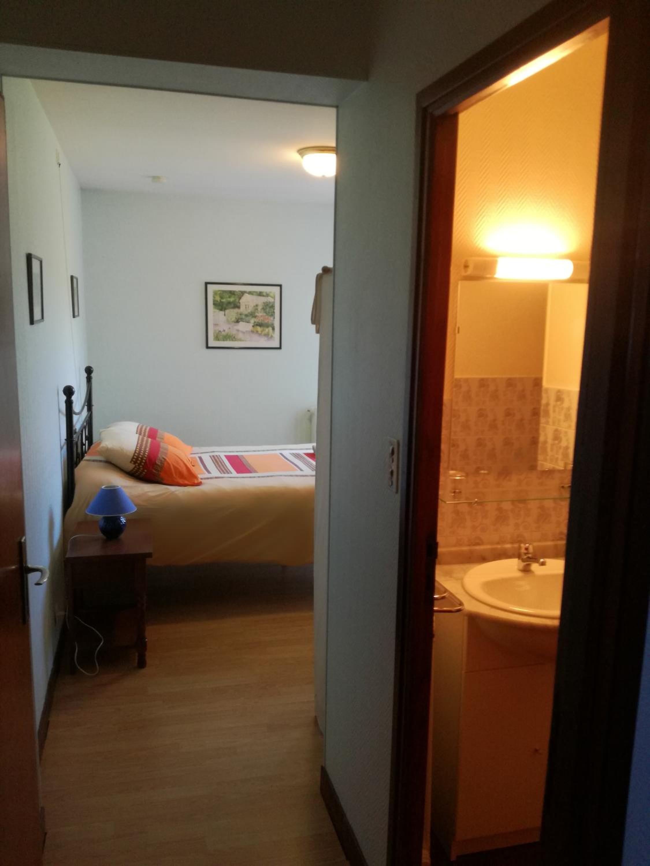 Double Room with Private Bathroom photo 1