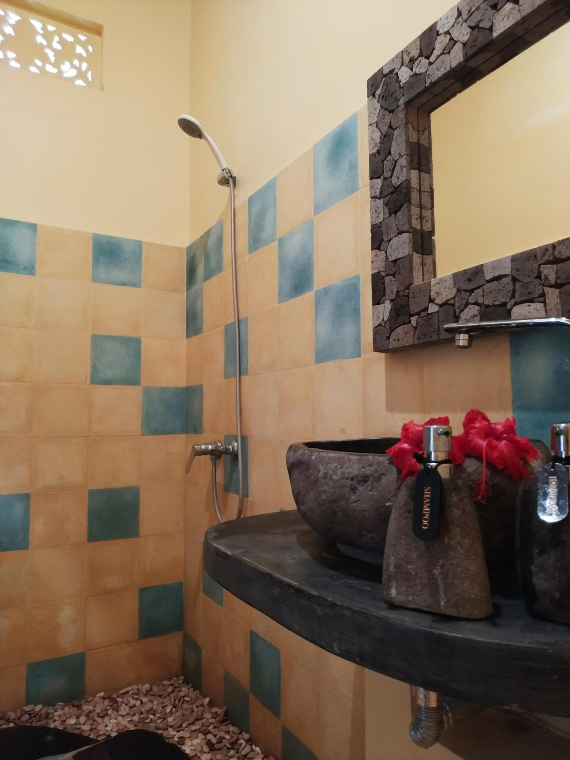 Budget Double Room - Photo 6