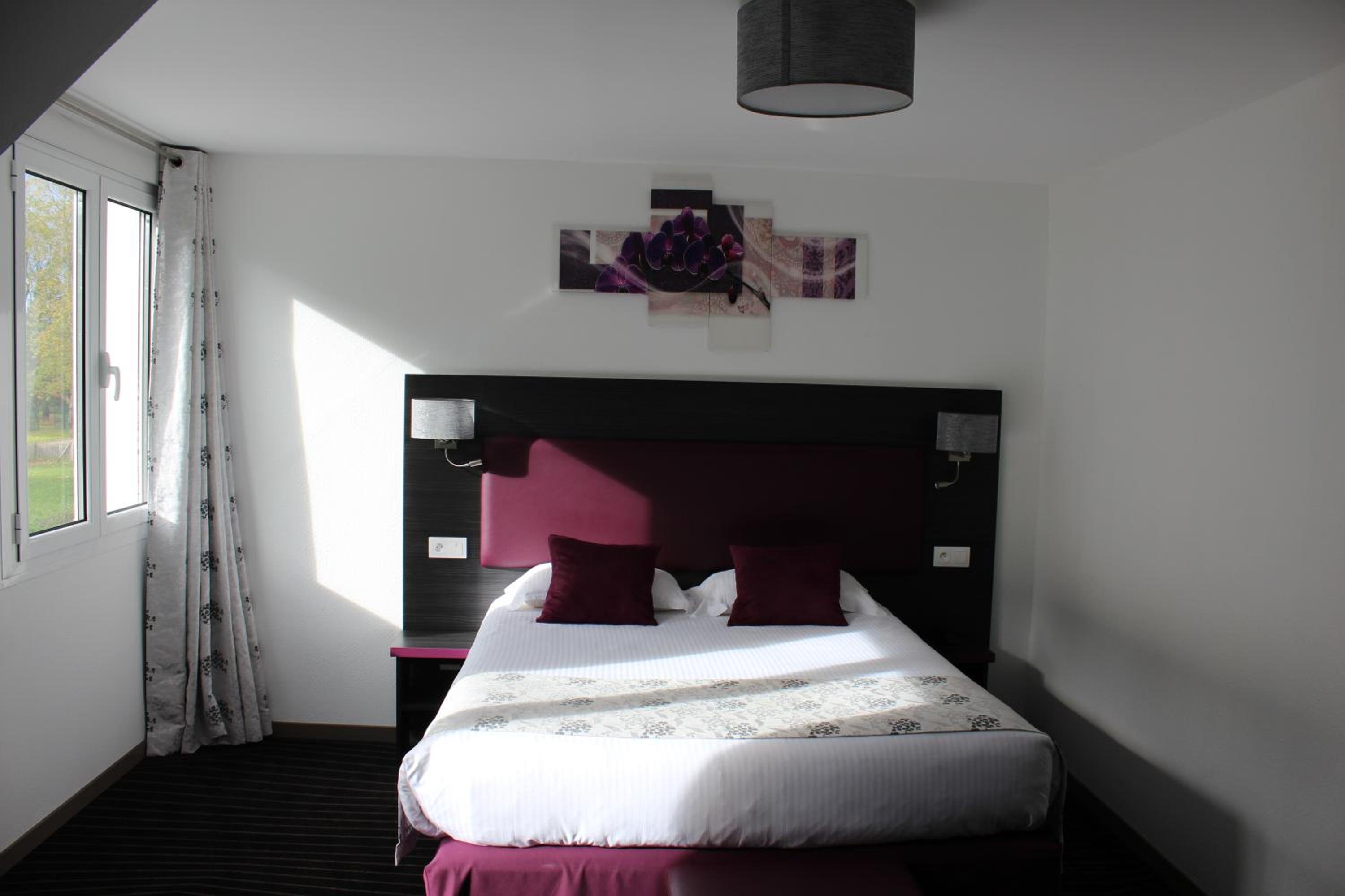 Privilege Double Room with Park View - Photo 1