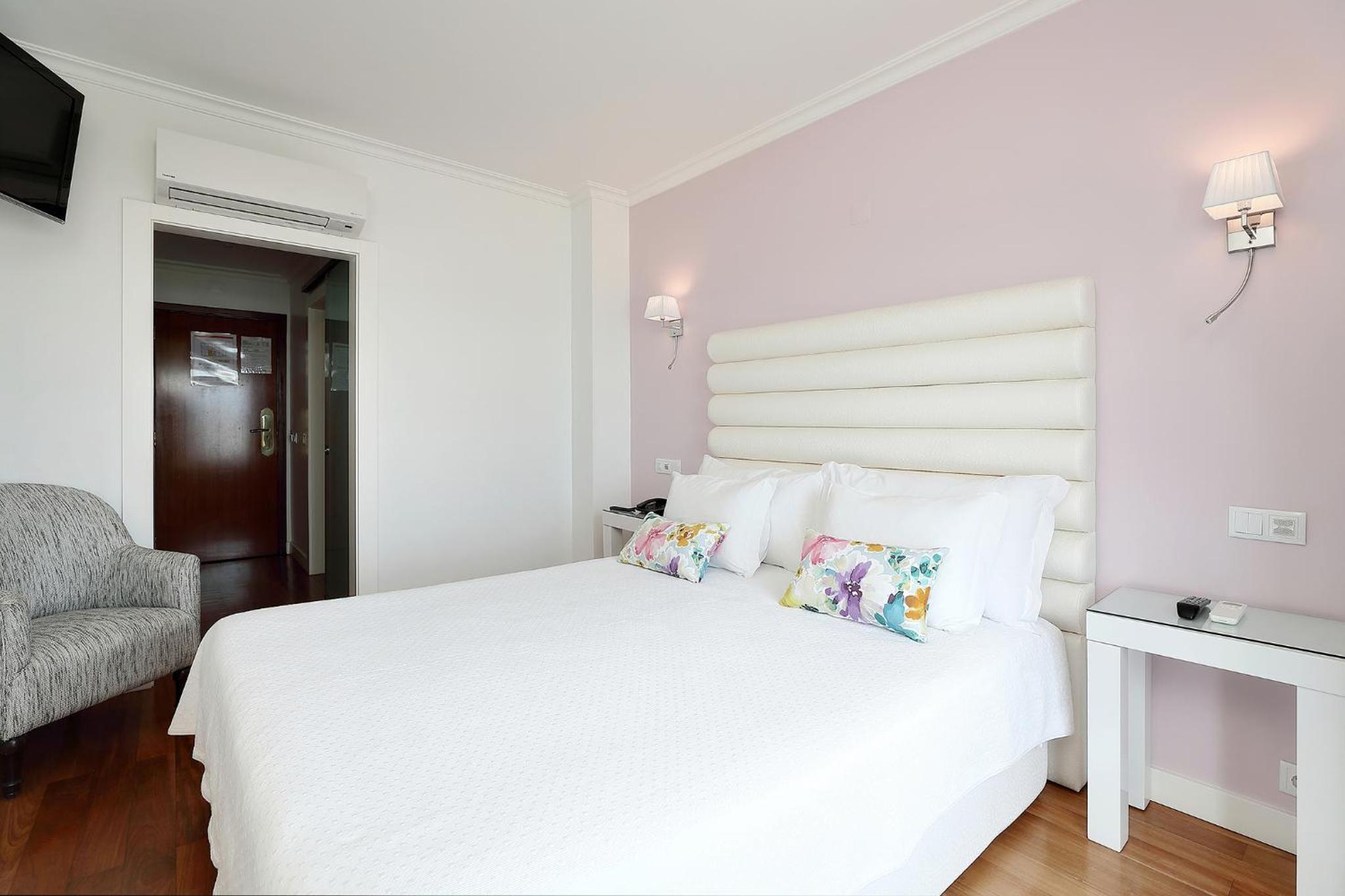 Double Sea View Room with Balcony
