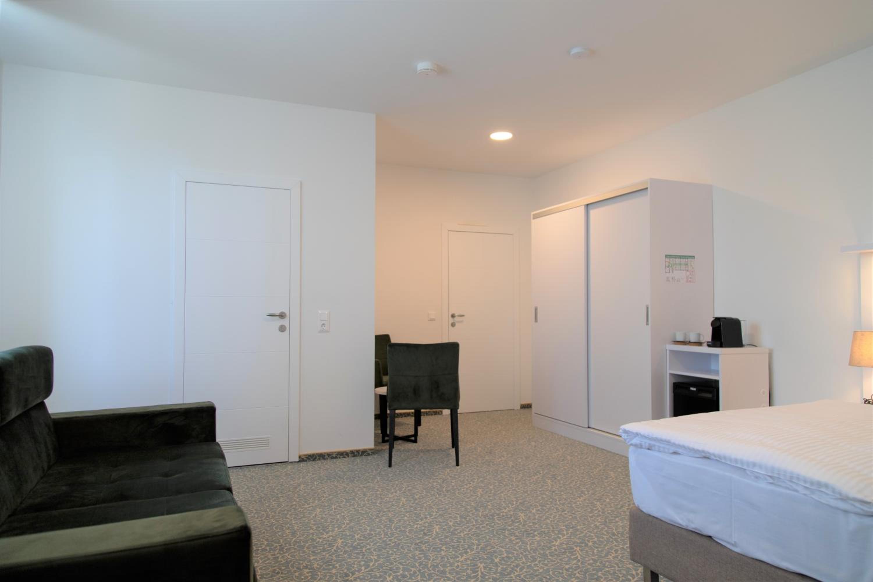 Standard Double Room - Photo 5