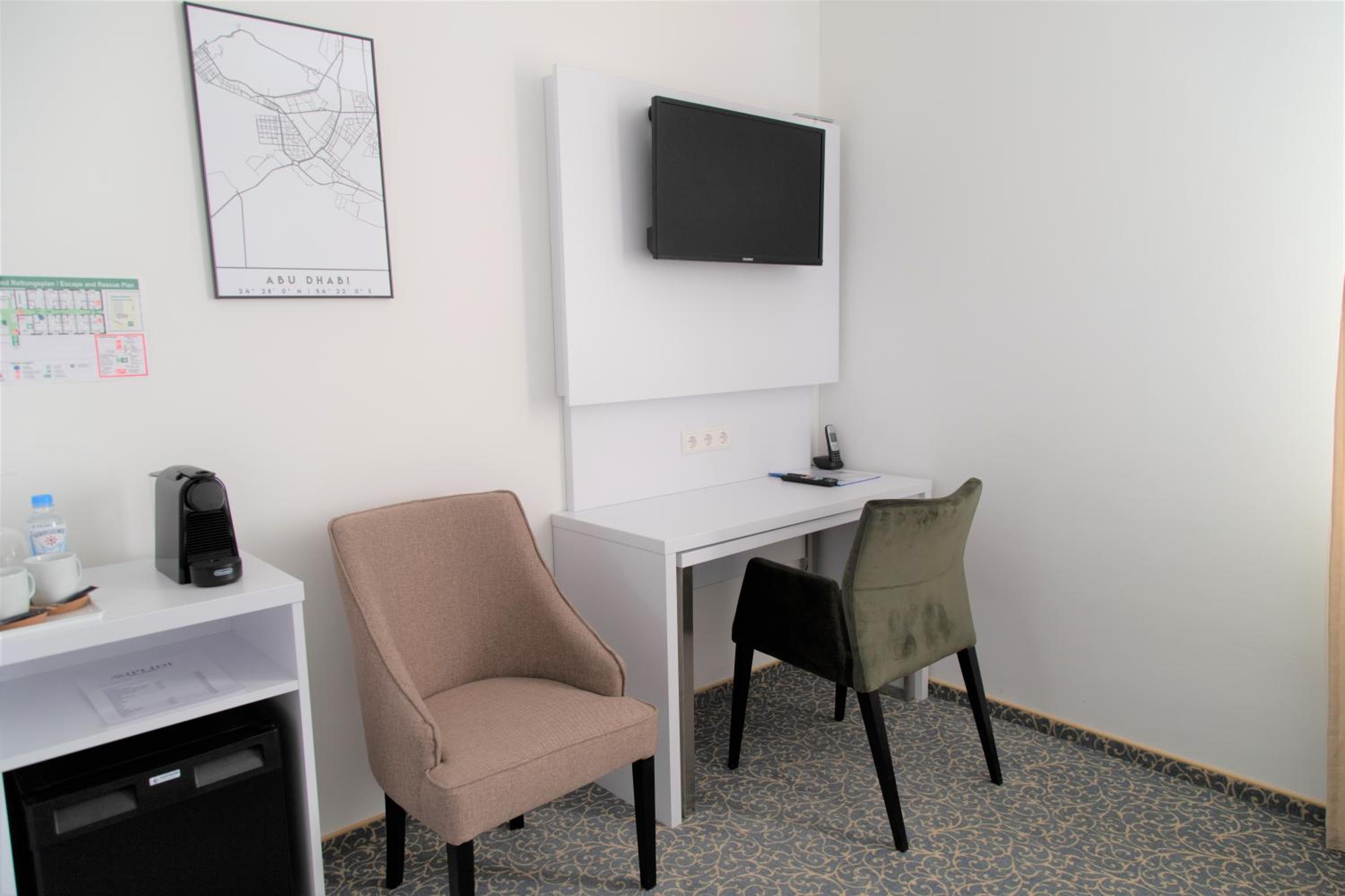 Standard Double Room - Photo 29