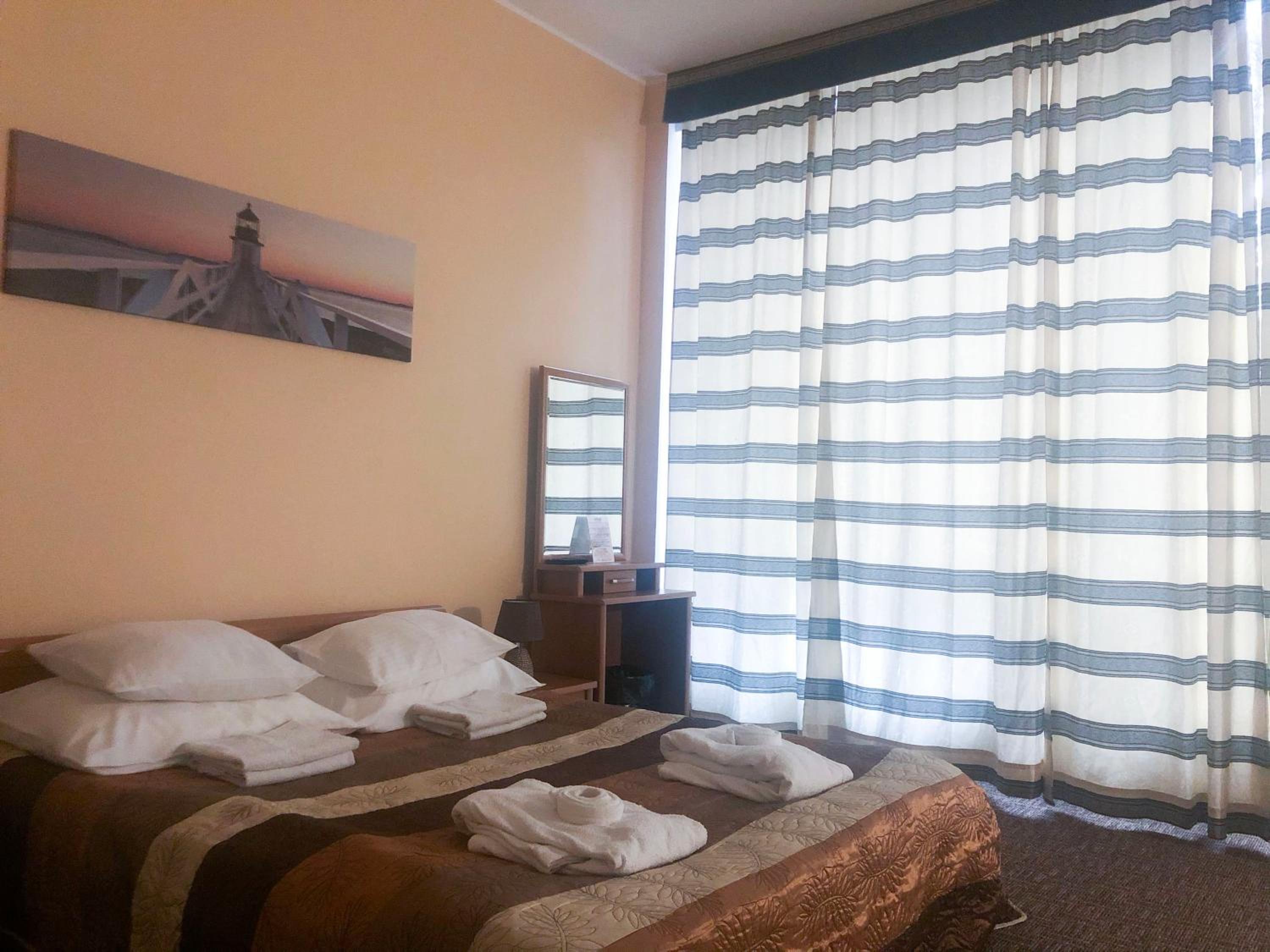 Suite - Photo 12