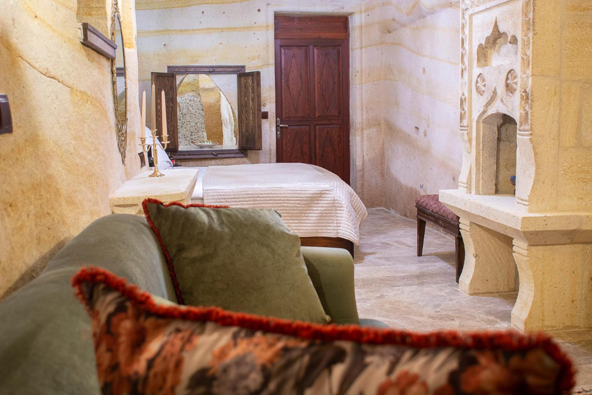 Superior Suite - Photo 2