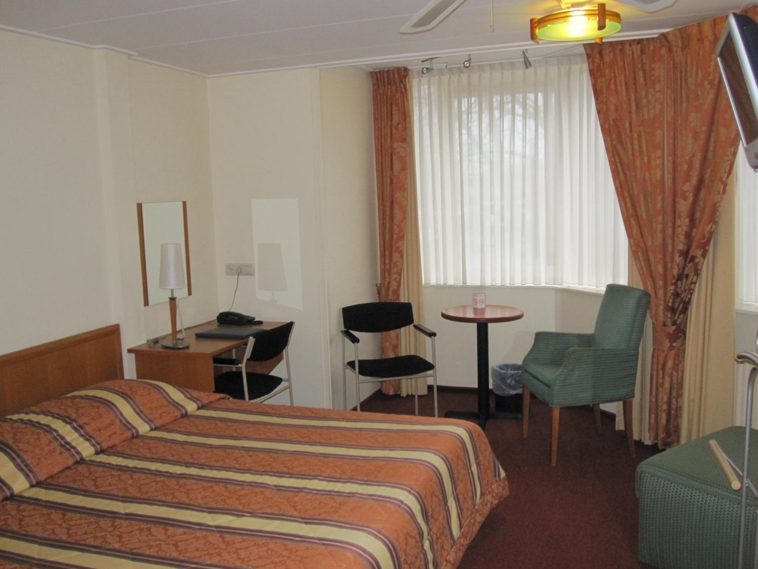Comfort Room - Photo 6