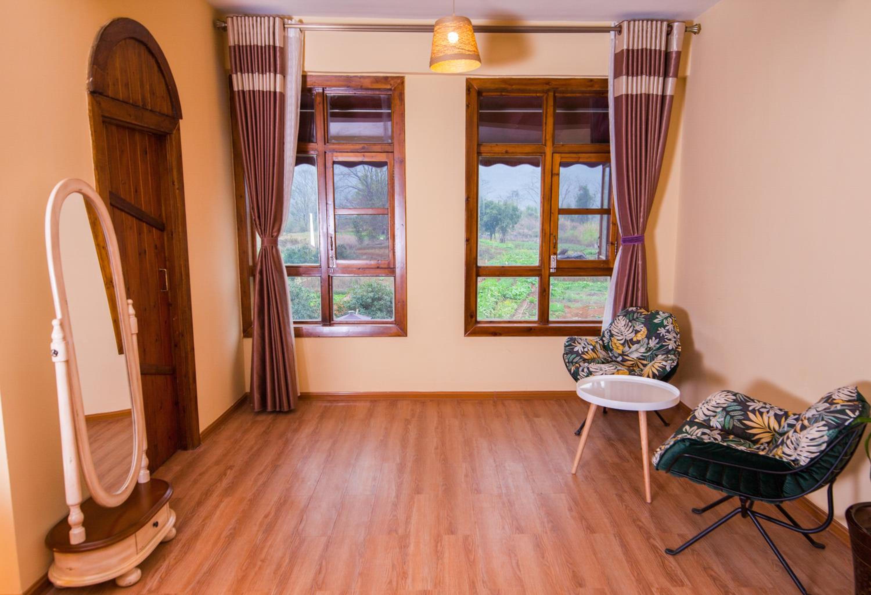 Deluxe Family Room photo 2