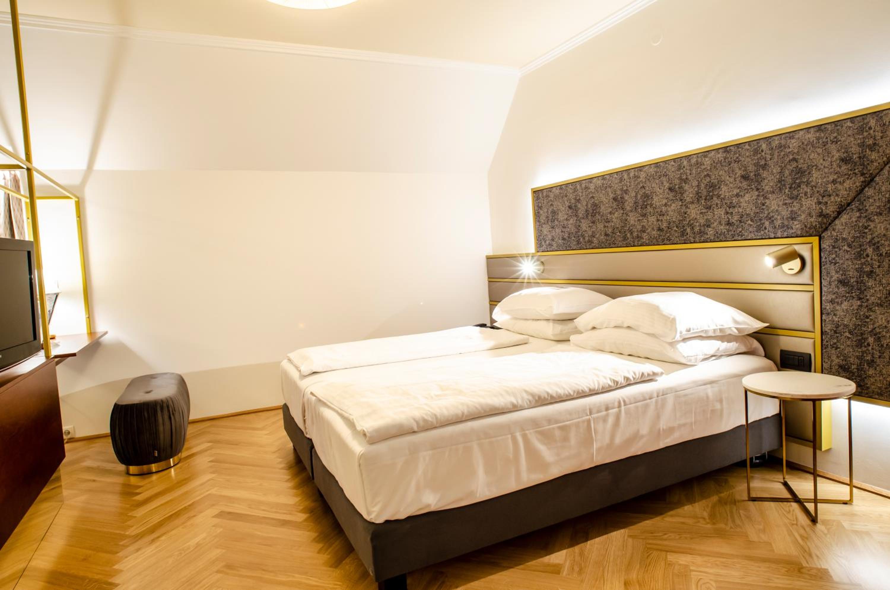Deluxe Room - Double or Twin