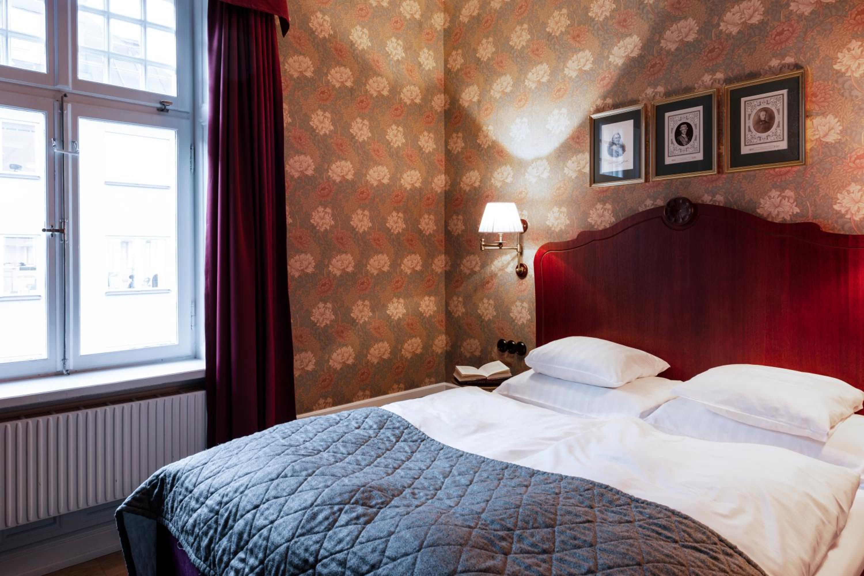 Standard Queen Room - Non-Smoking - Photo 11