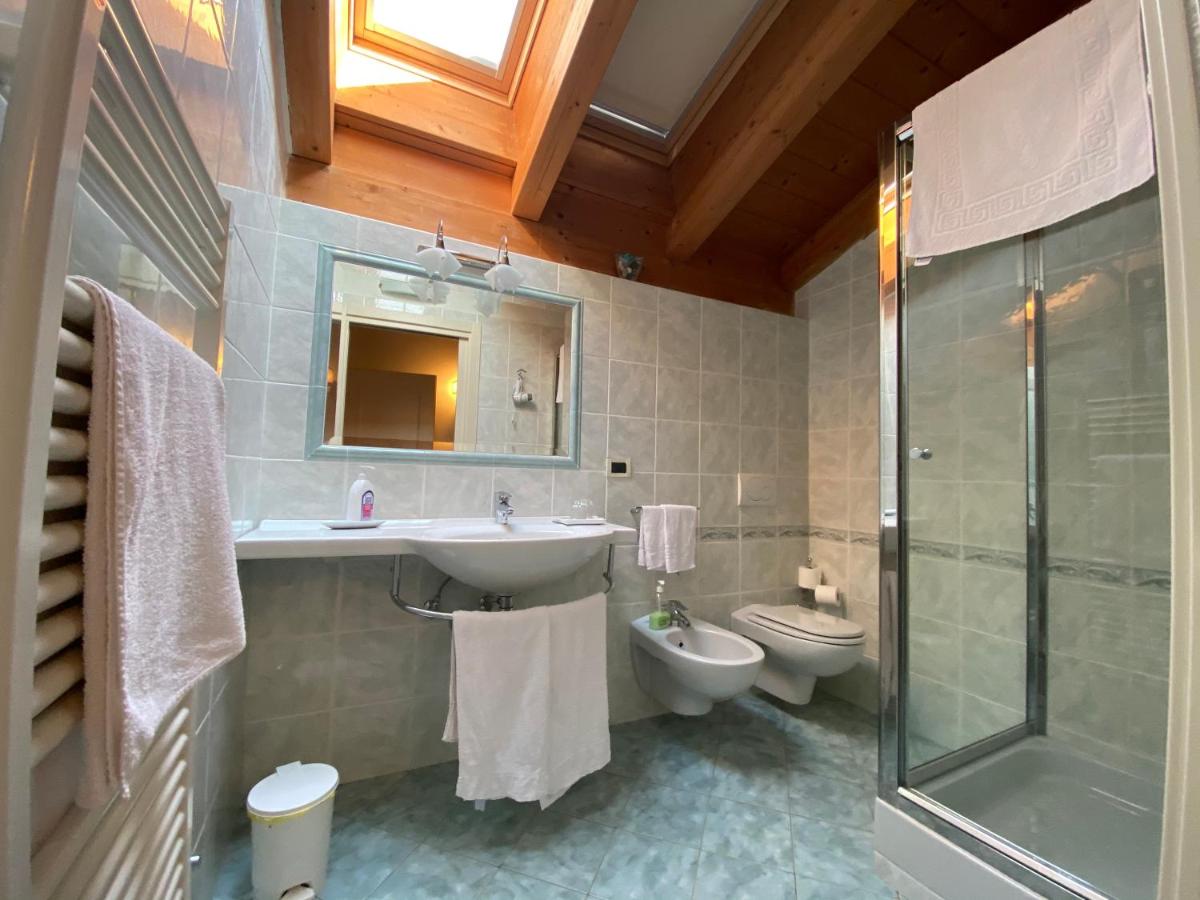 Large Single Room photo 3