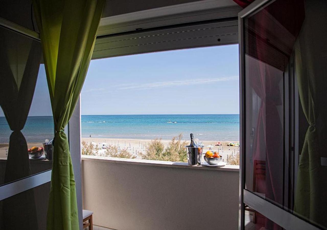 Double Room with Balcony and Sea View