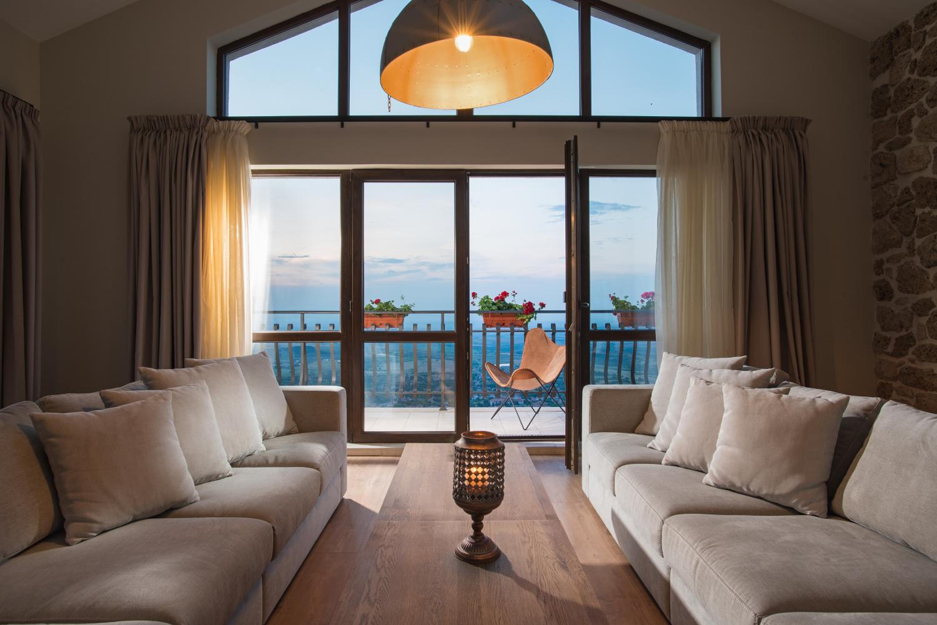 One-Bedroom Apartment - Photo 9