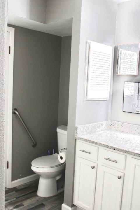 Five-Bedroom House - Photo 7