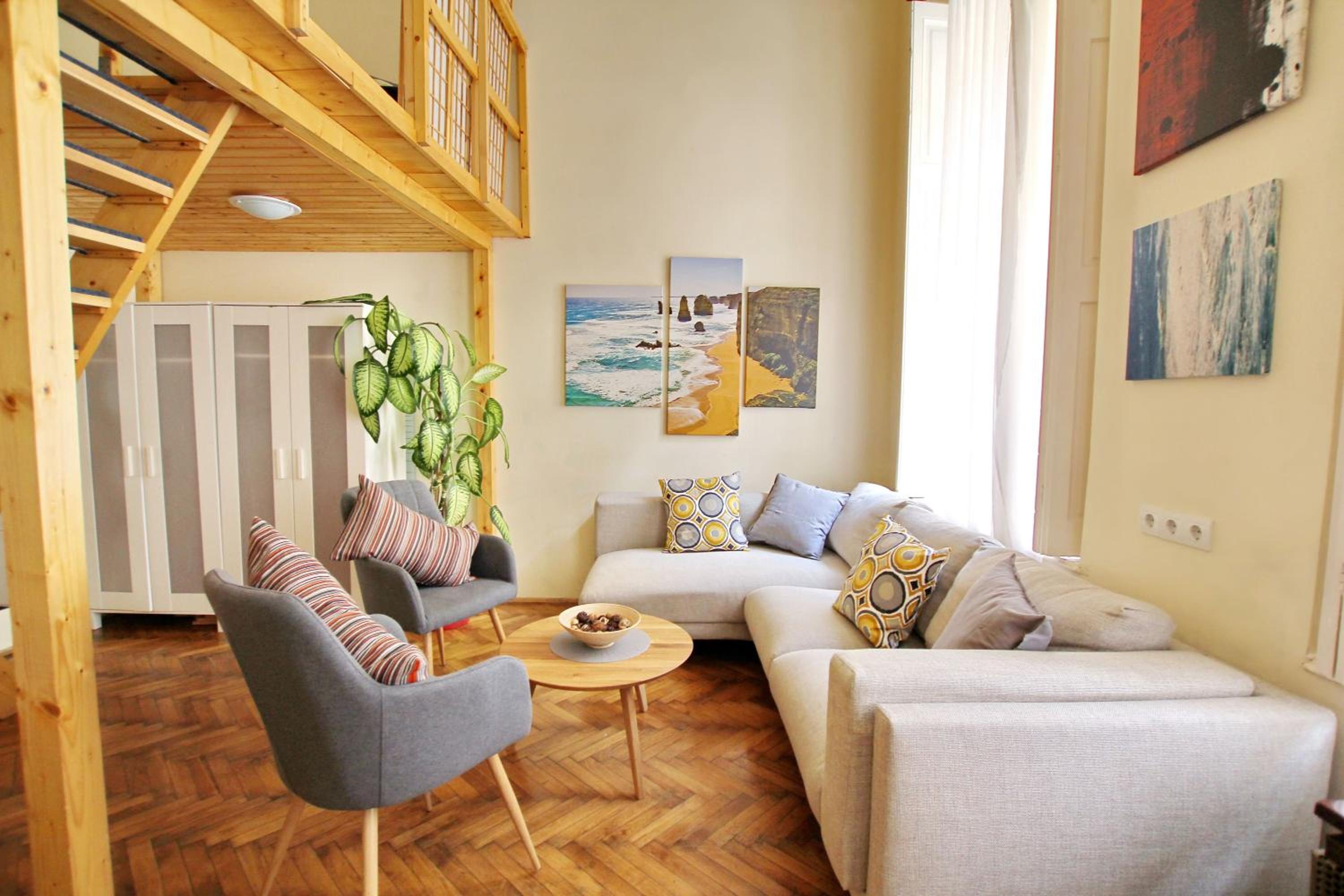 Apartment - Photo 1