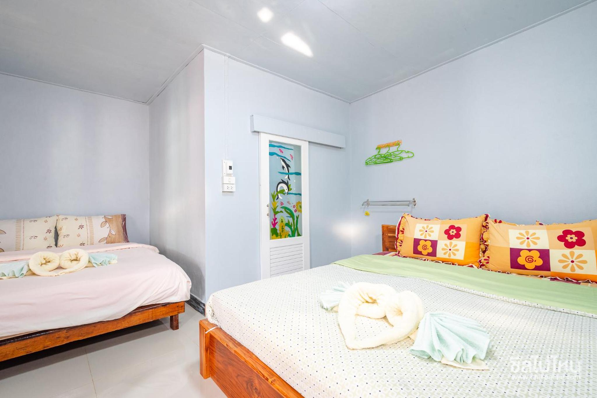 Standard Twin Room - Photo 1