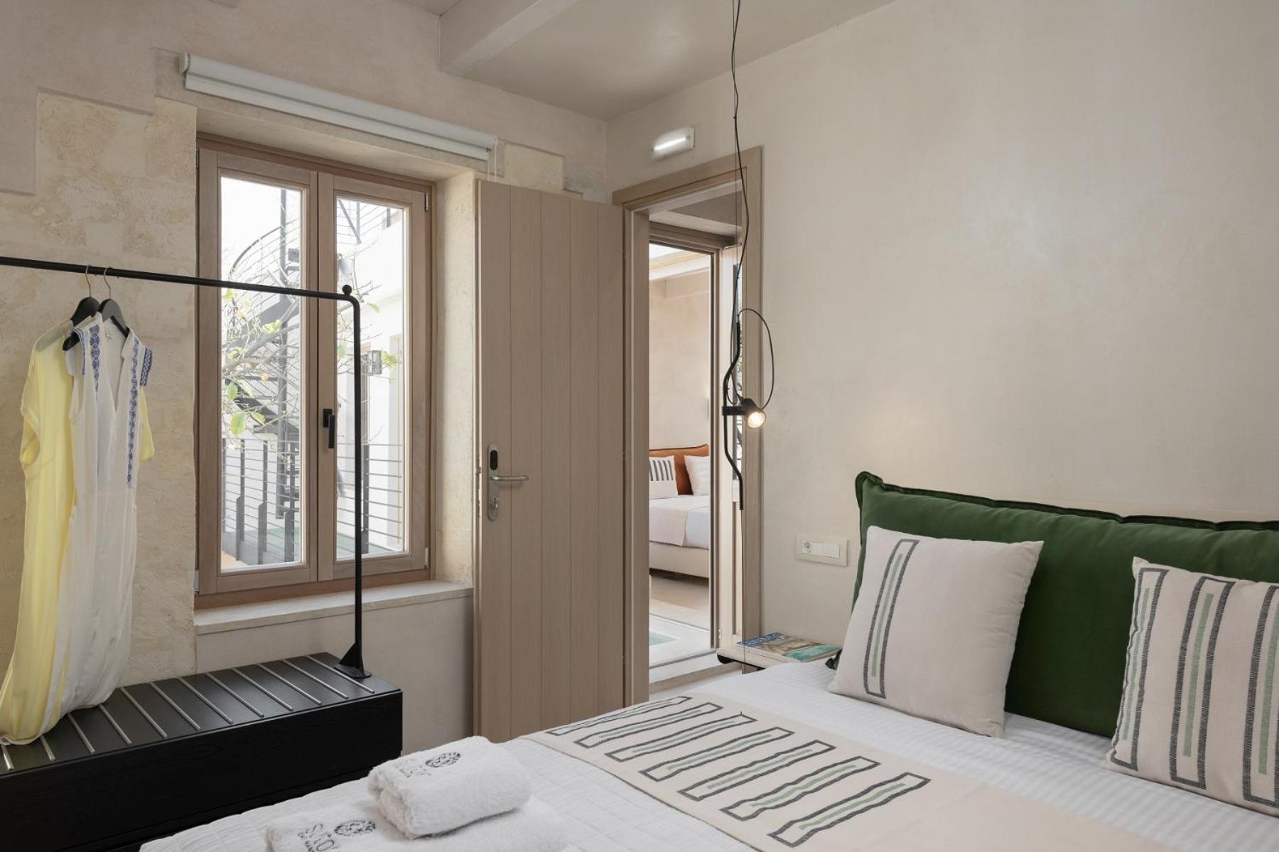 Deluxe Double Room - Photo 2
