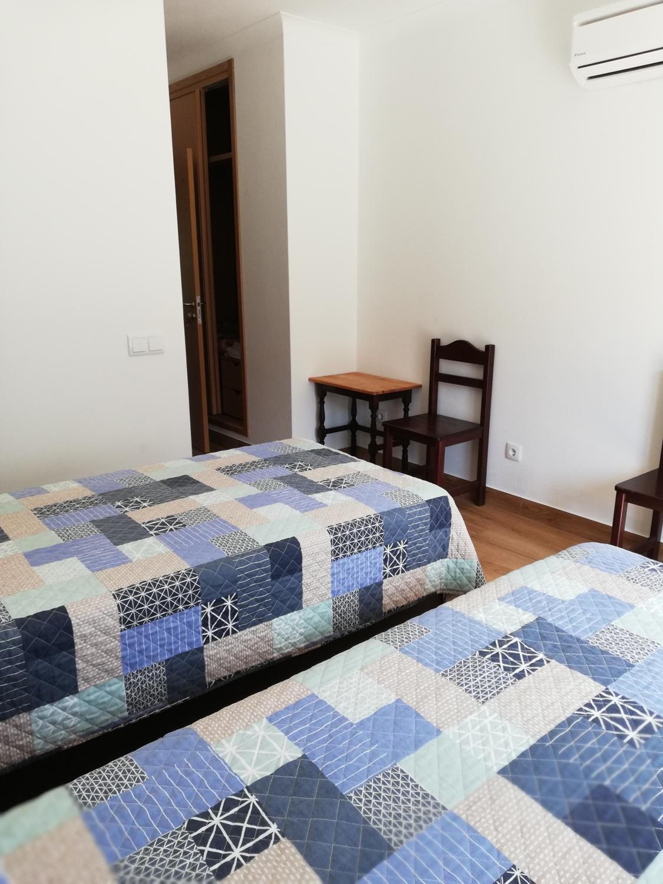 Twin Room with Balcony - Photo 13