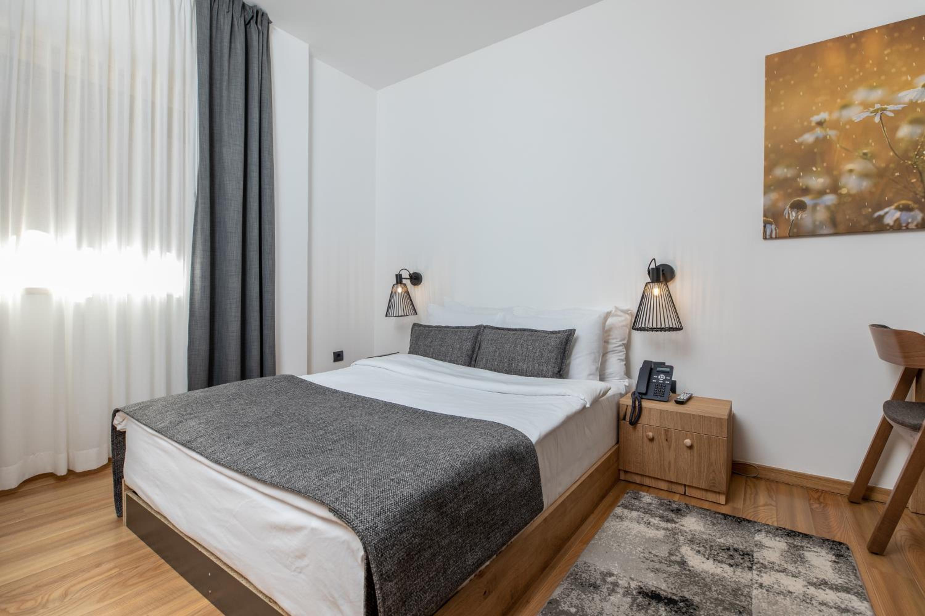 Economy Double Room photo 2