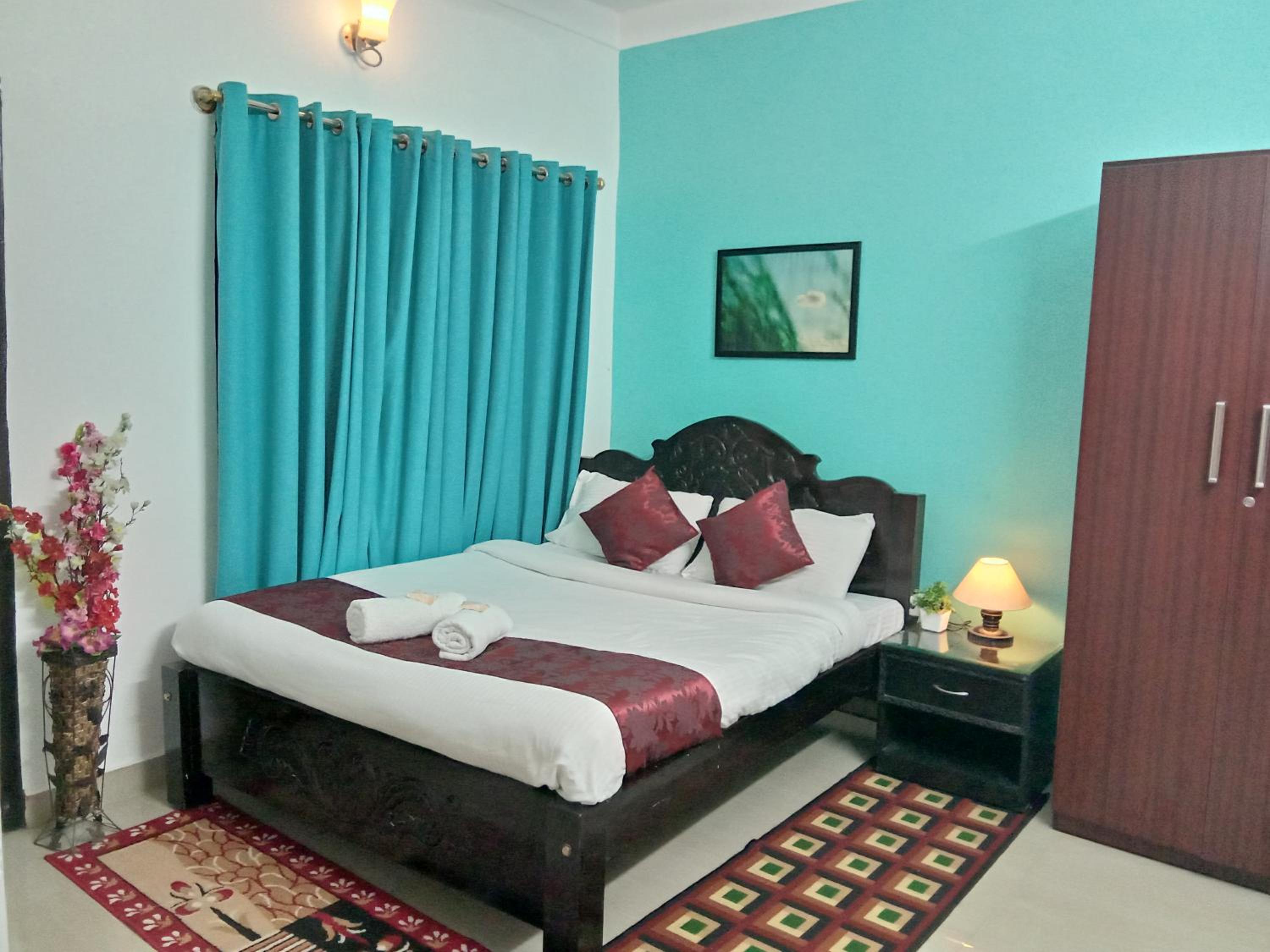 Standard King Room photo 1