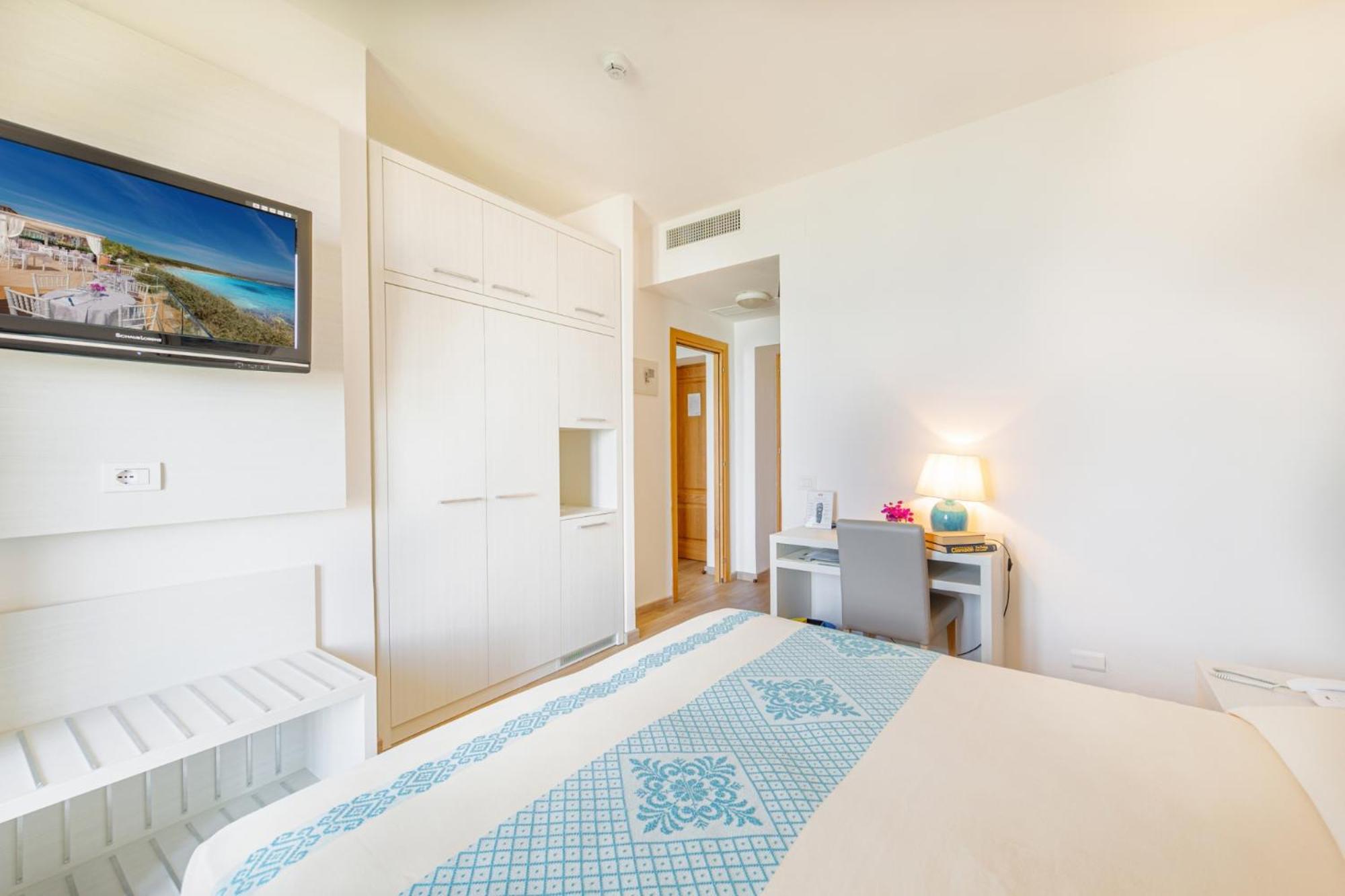 Family Room with Sea View - Photo 6