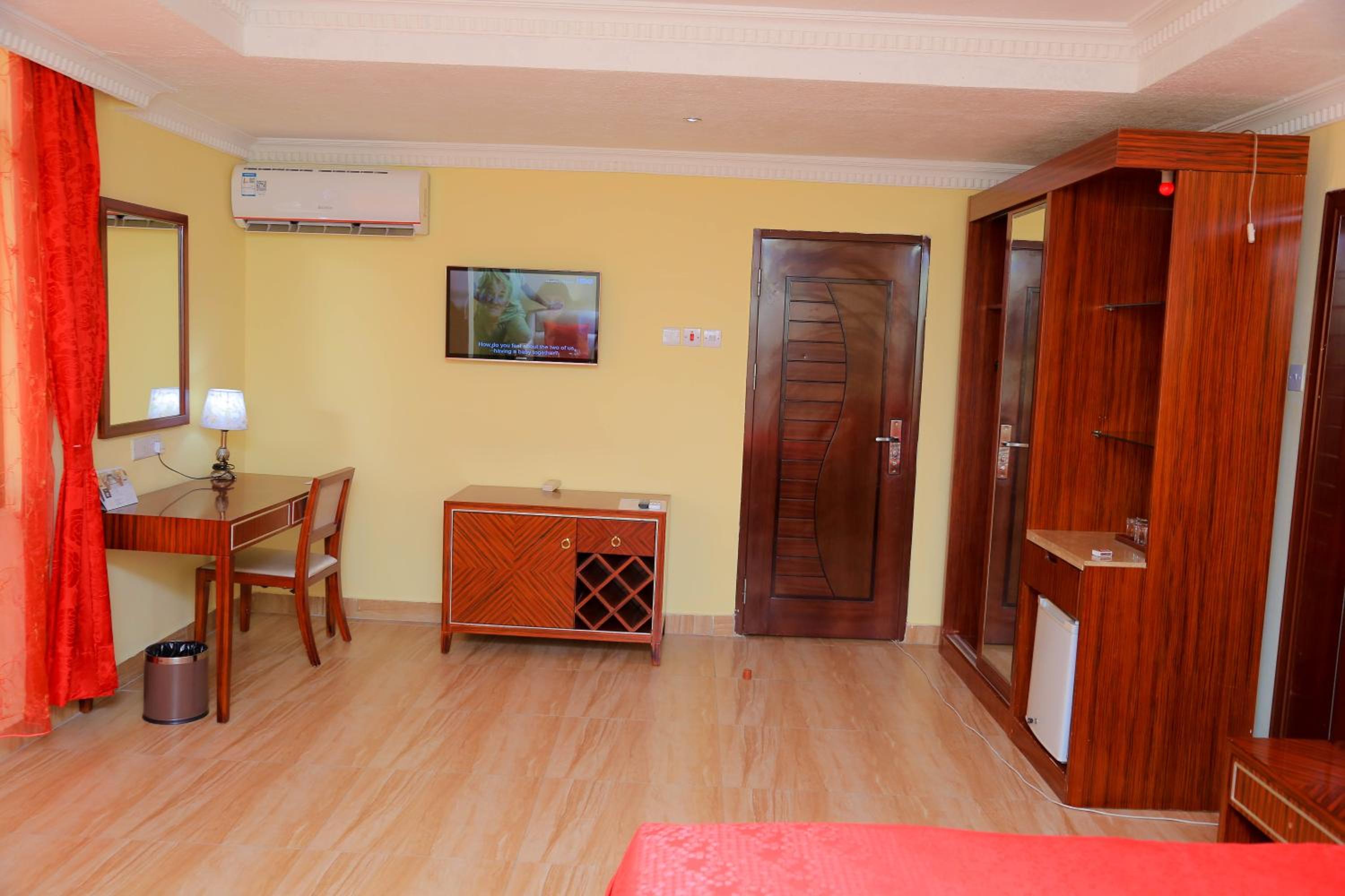 Superior King Room