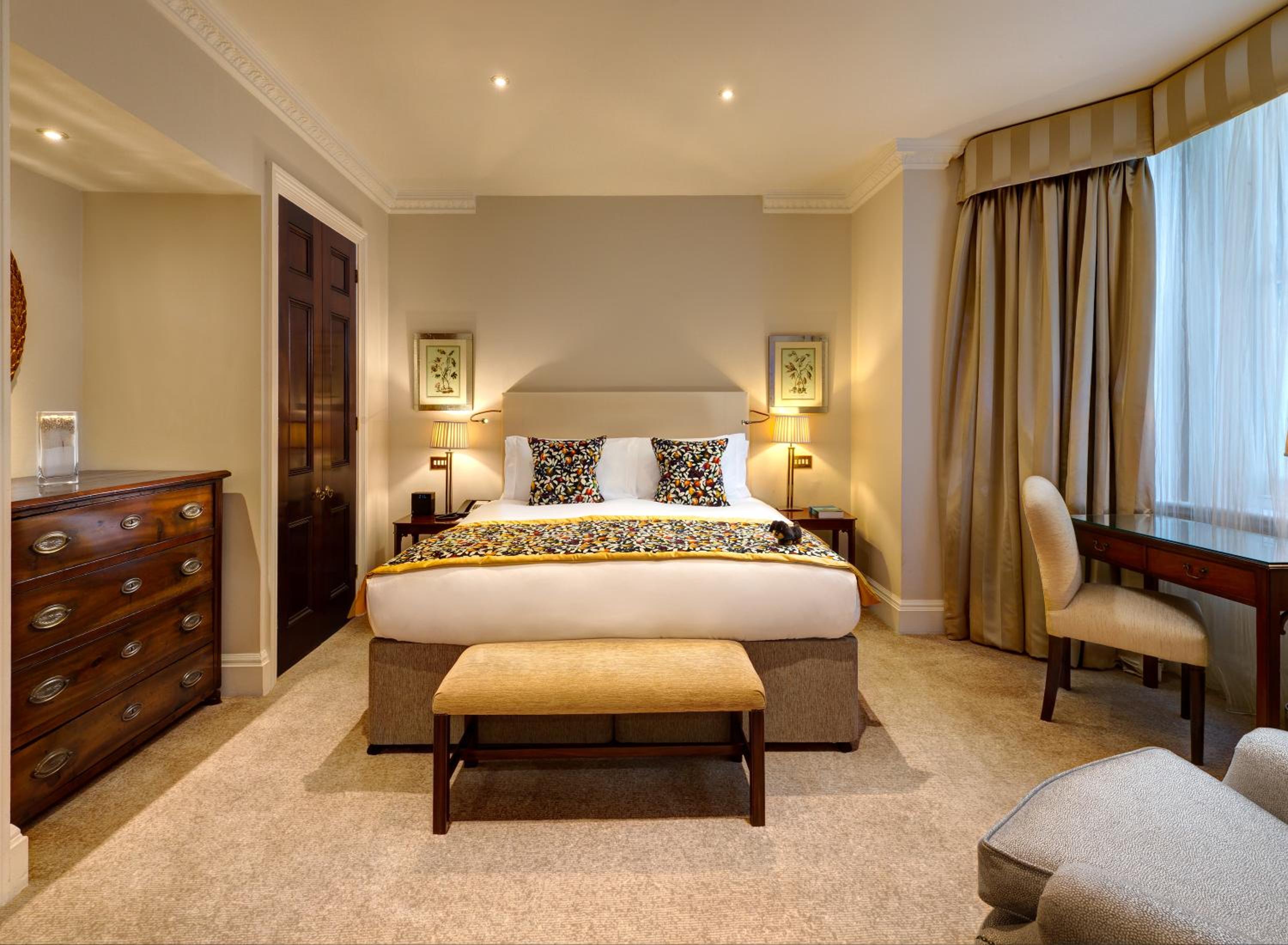 Deluxe Suite photo 3