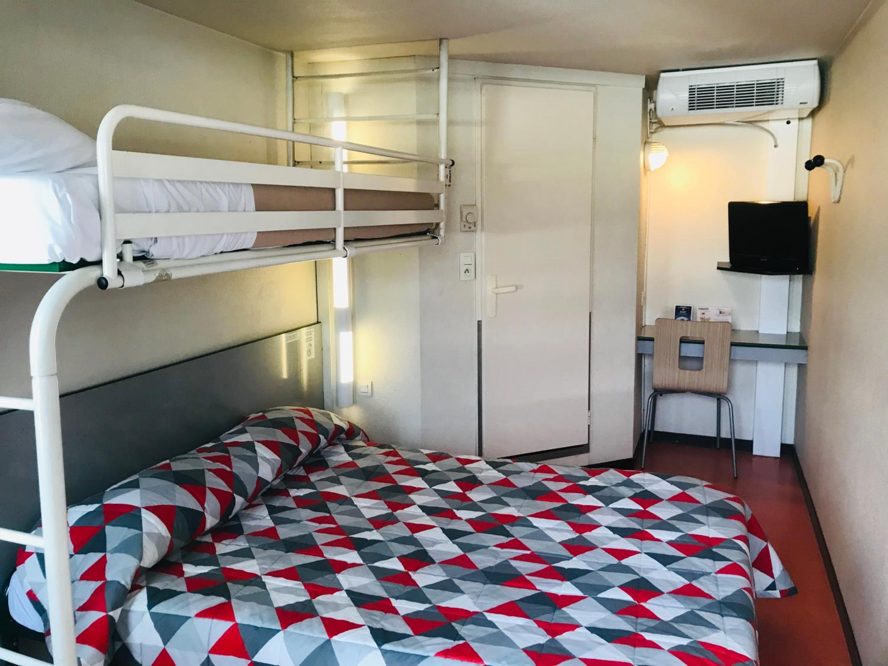 Triple Room - Photo 5