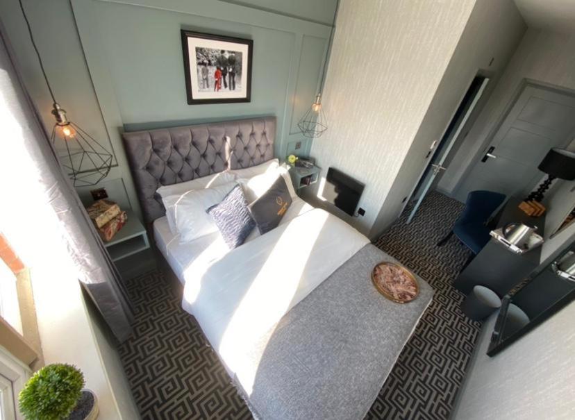 Standard Double Room - Photo 1