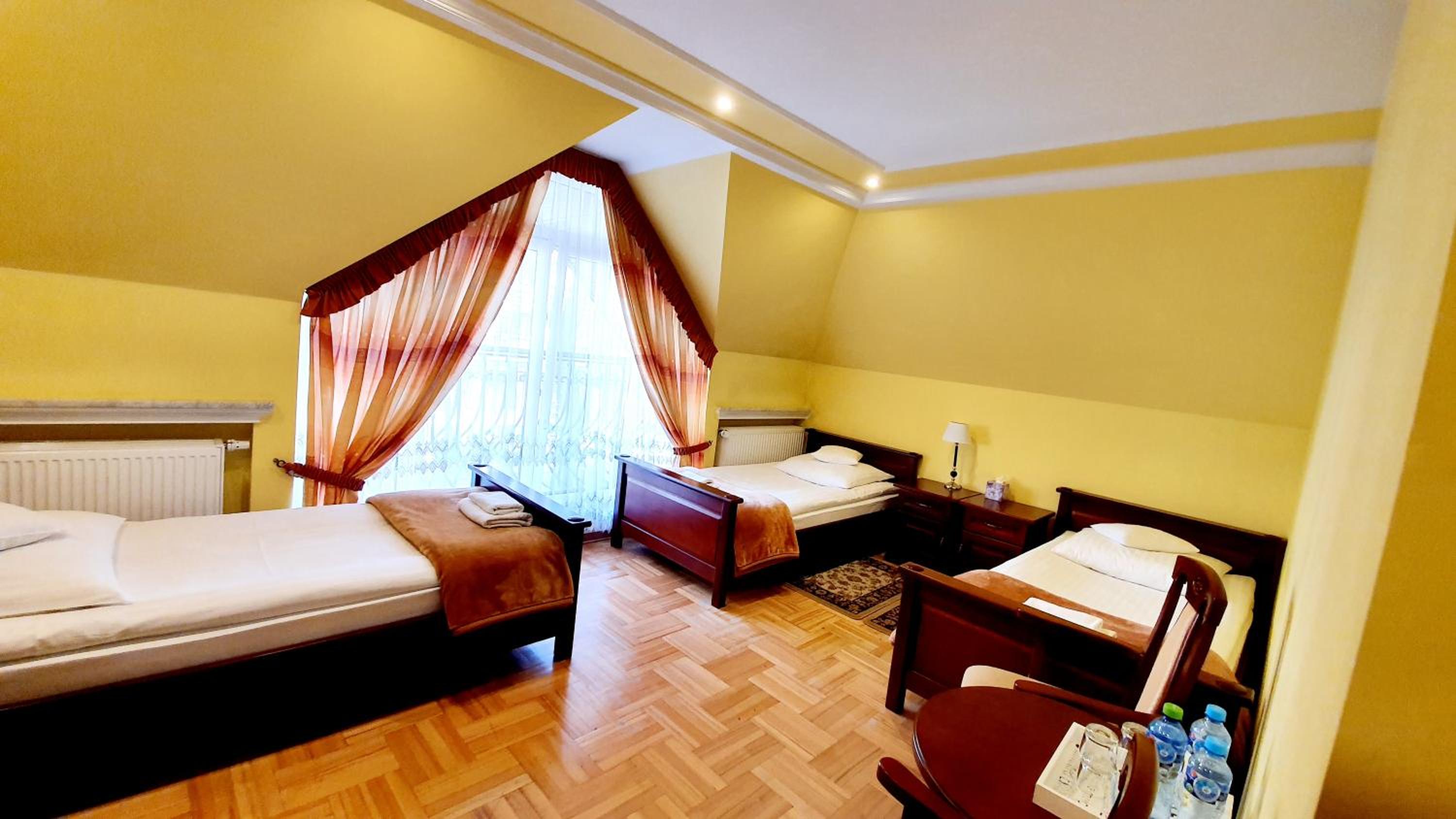 Classic Triple Room