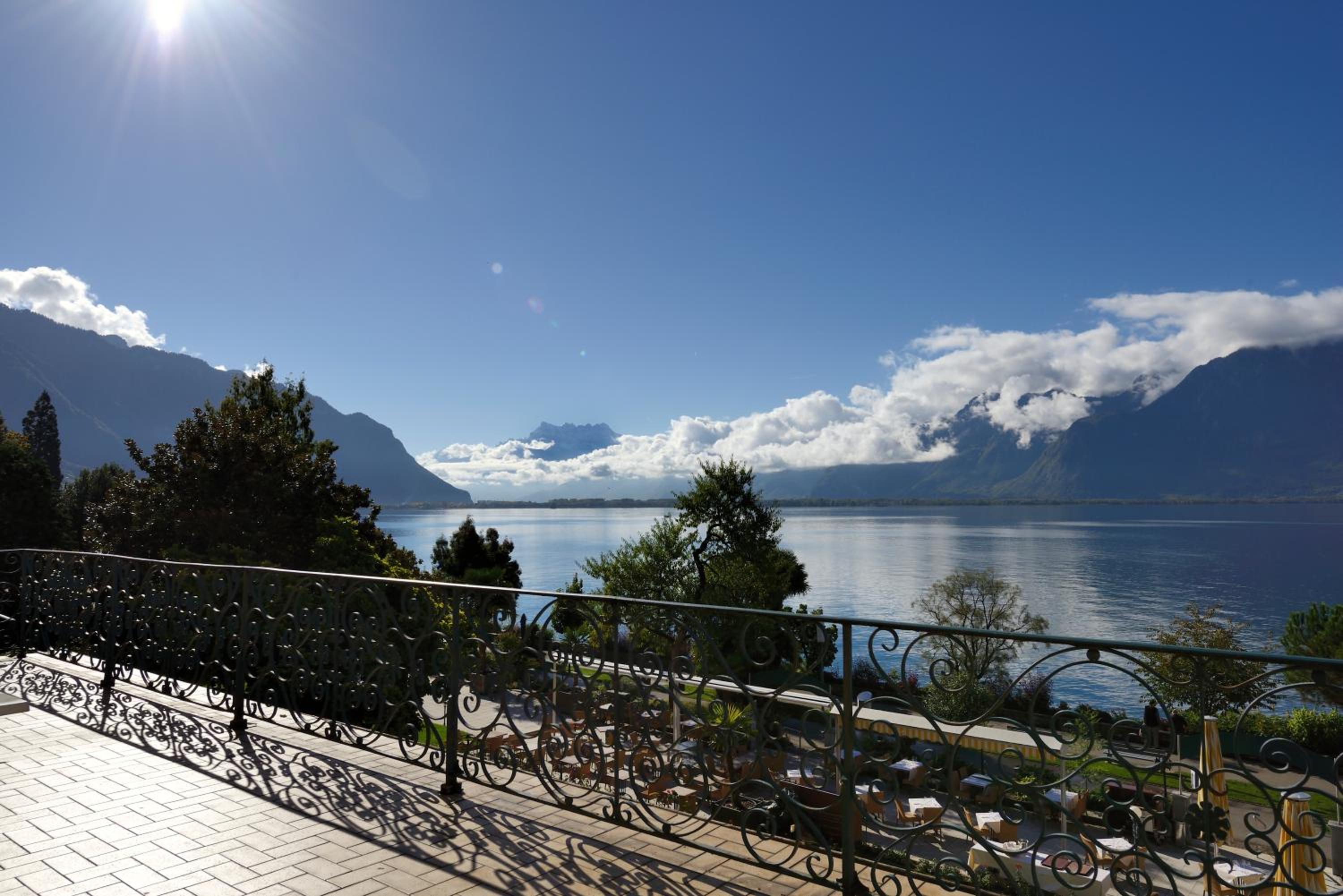 Deluxe Double or Twin Room with Balcony and Lake View - Photo 3