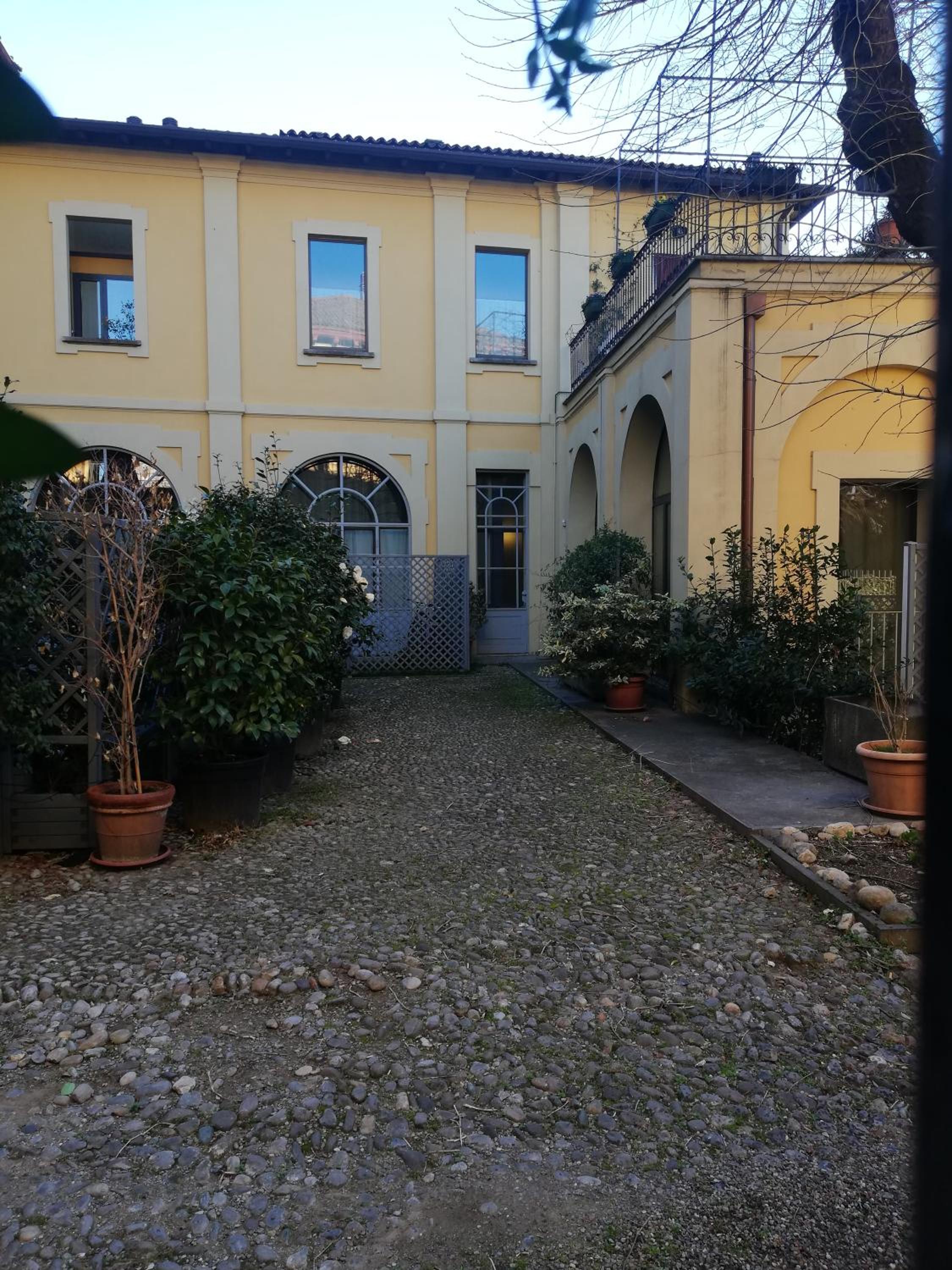 Double or Twin Room - Photo 8