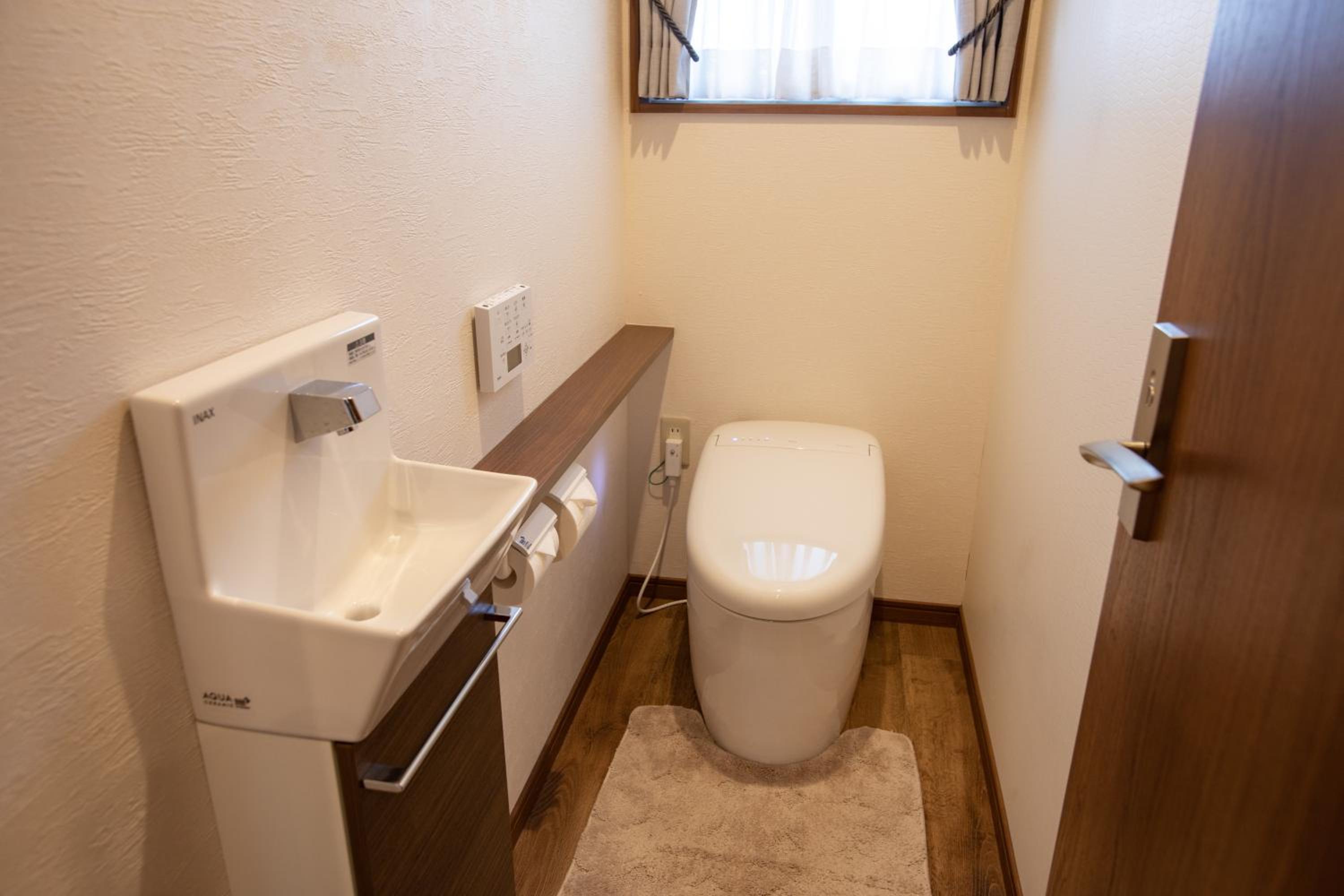 Three-Bedroom House photo 2