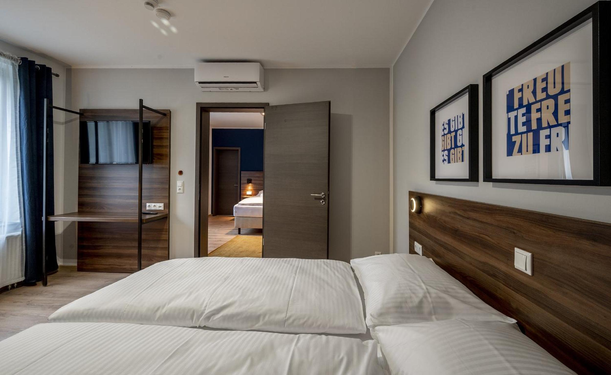 Deluxe Quadruple Room photo 2