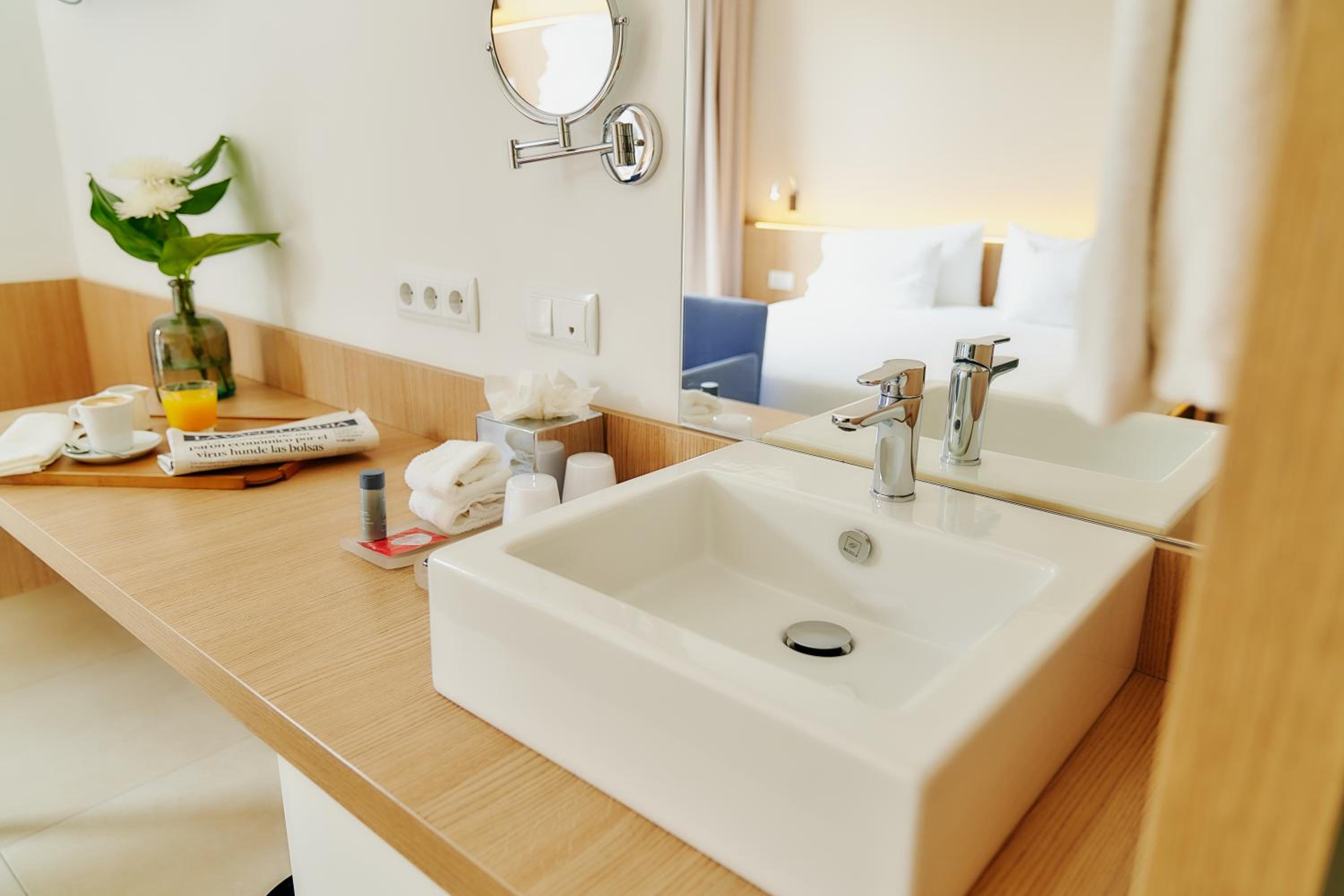 Single Room photo 3