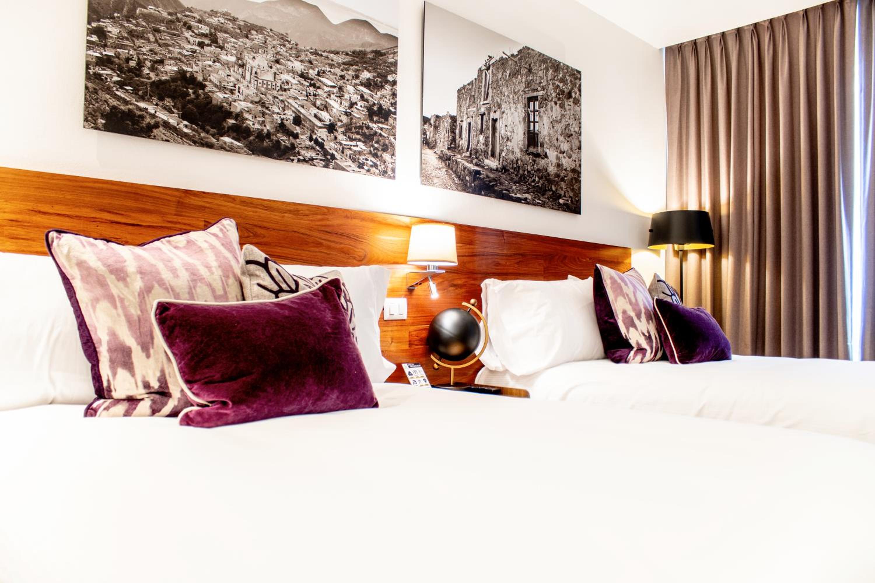 Queen Room photo 3