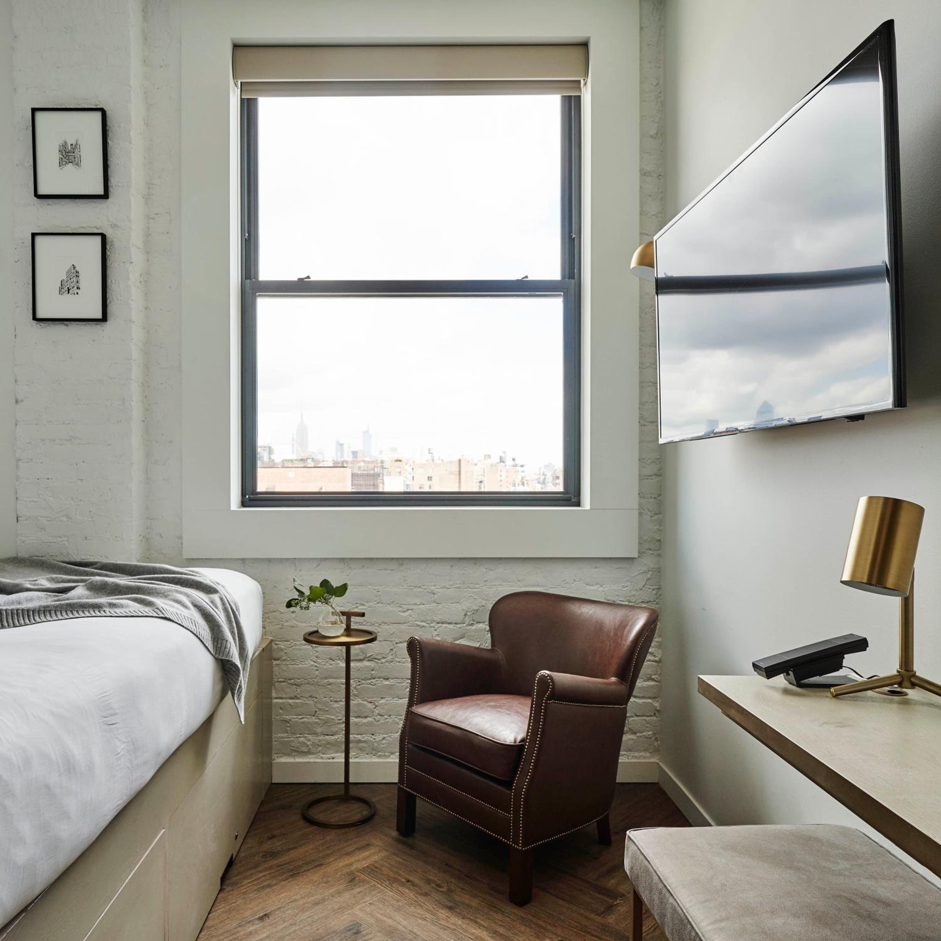 Walker Queen Room