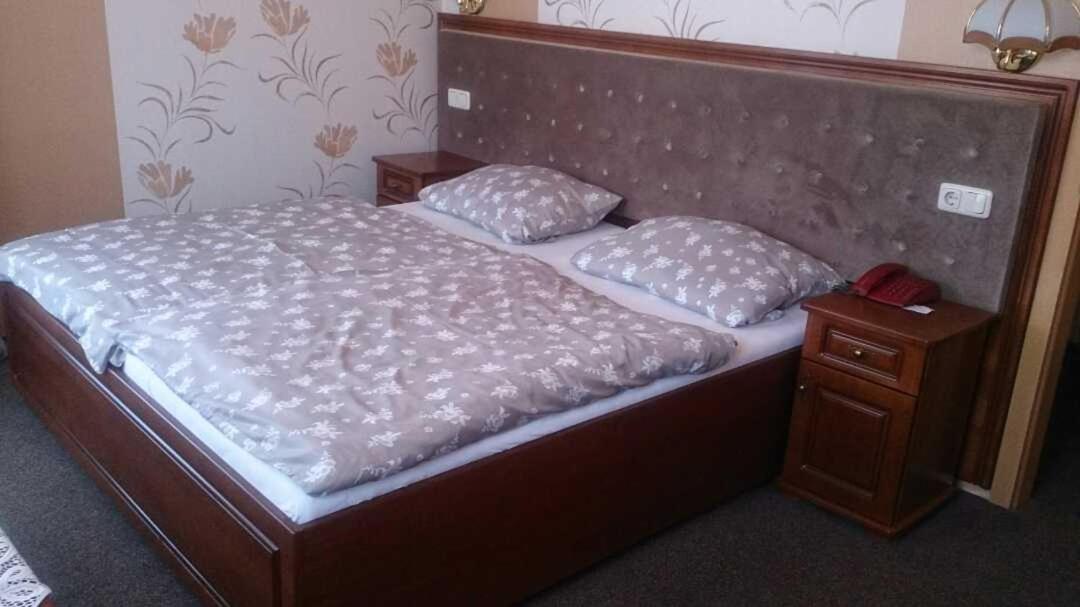 Double Room with Private Bathroom photo 2