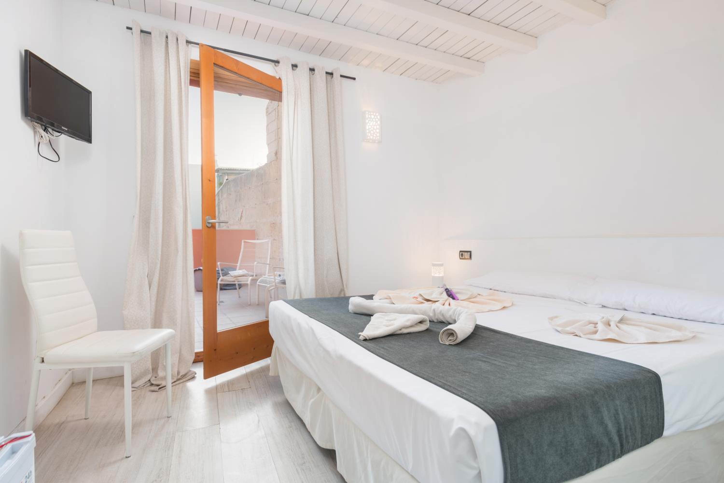 Superior Double Room - Photo 6