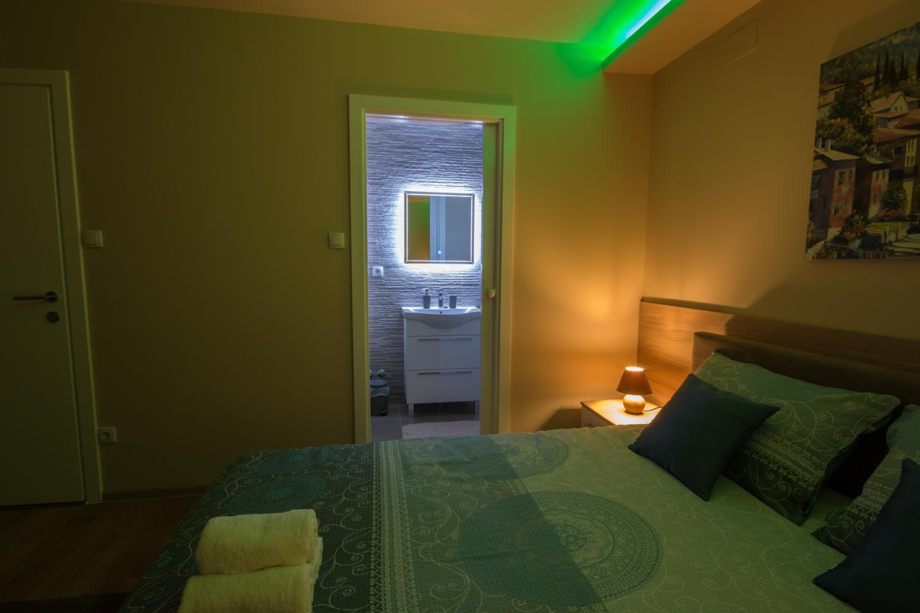 Double Room with Private Bathroom photo 2
