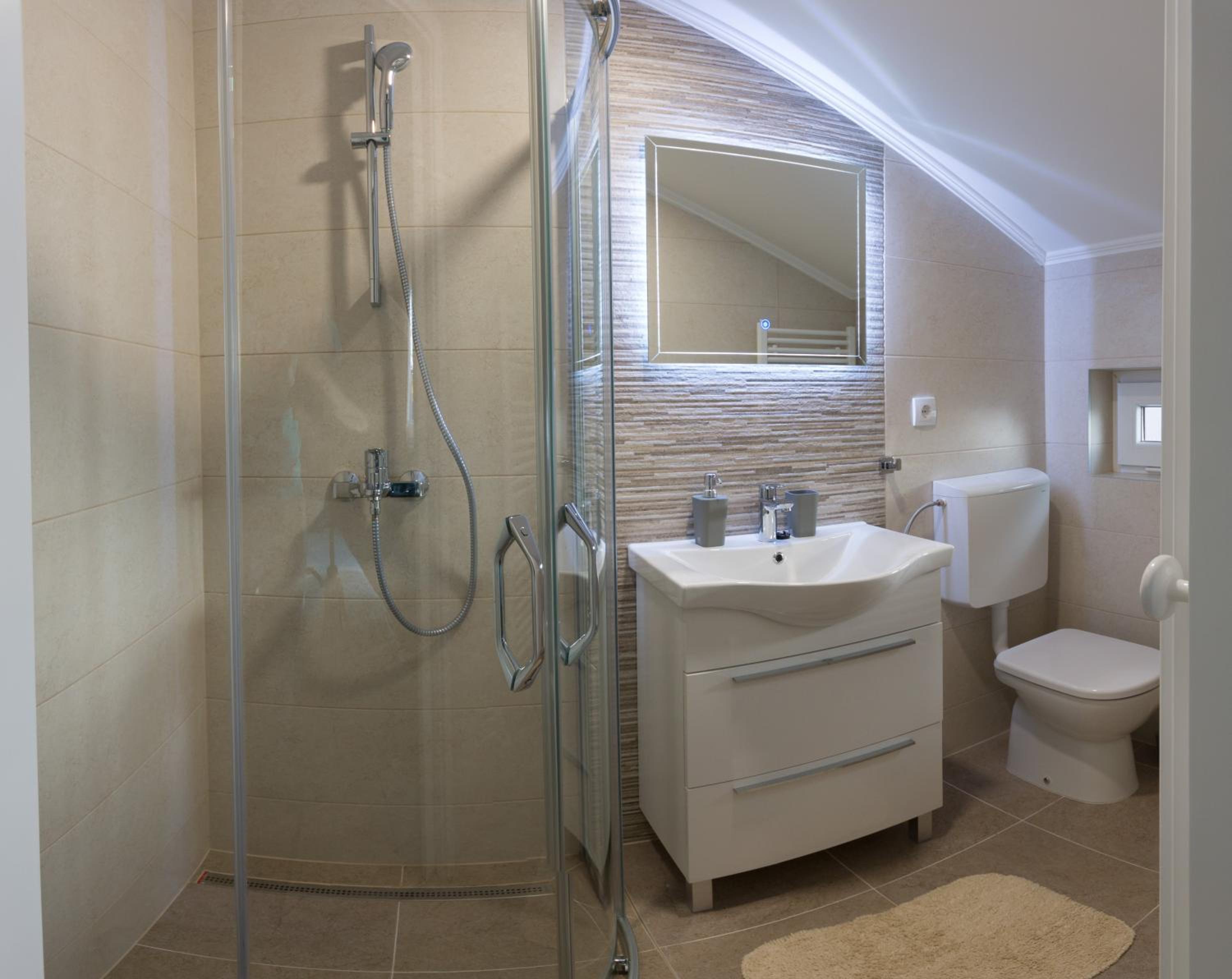 Double Room with Private Bathroom photo 2