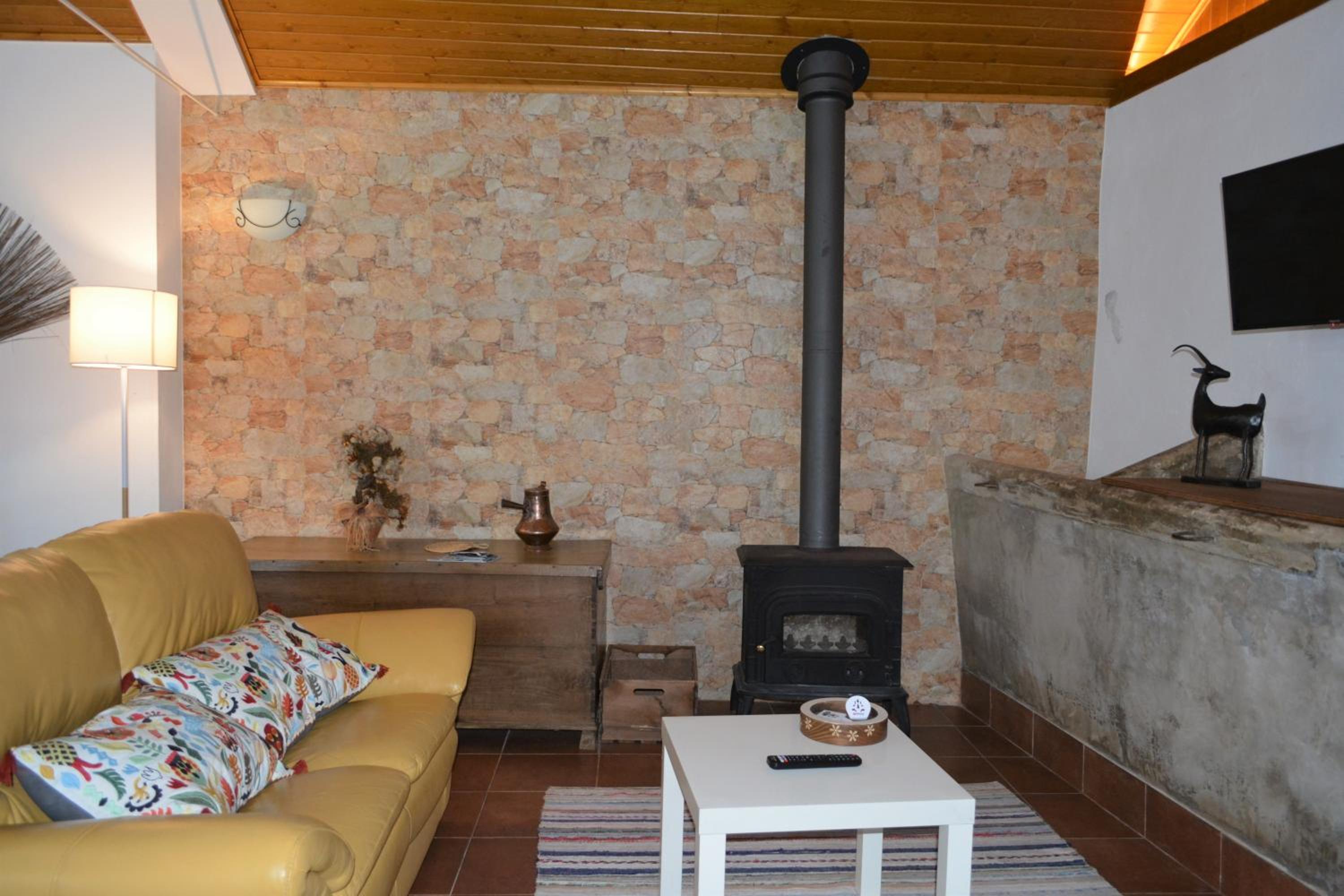 One-Bedroom House photo 1
