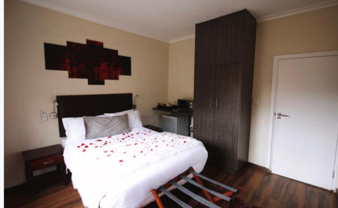 Double Room - Disability Access - Photo 2
