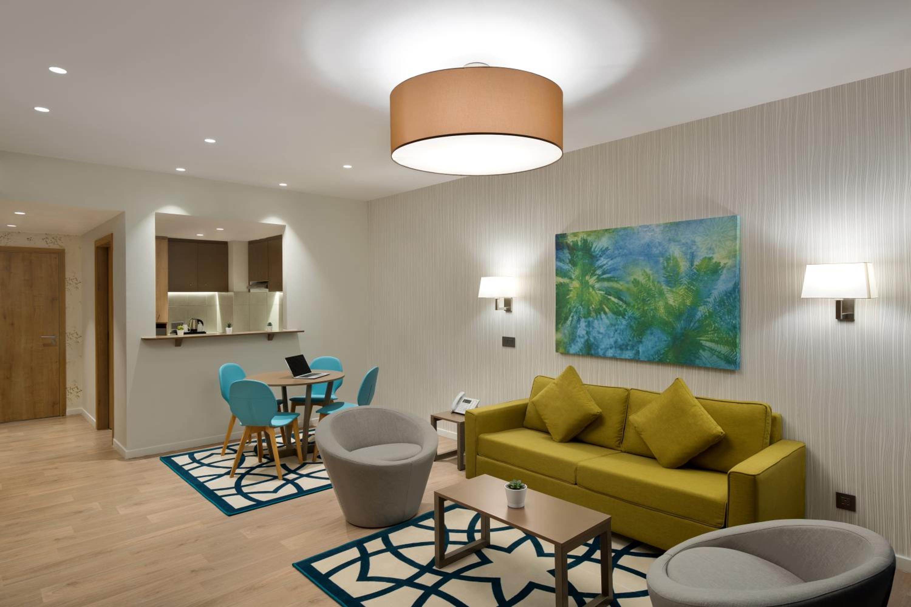 One-Bedroom Apartment - Photo 4