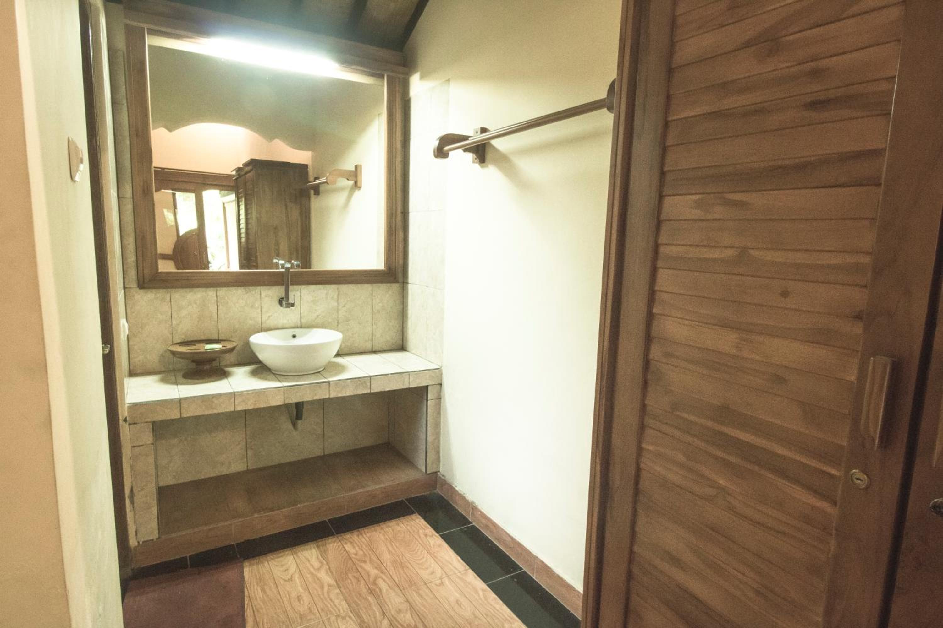 Deluxe Double or Twin Room - Photo 38