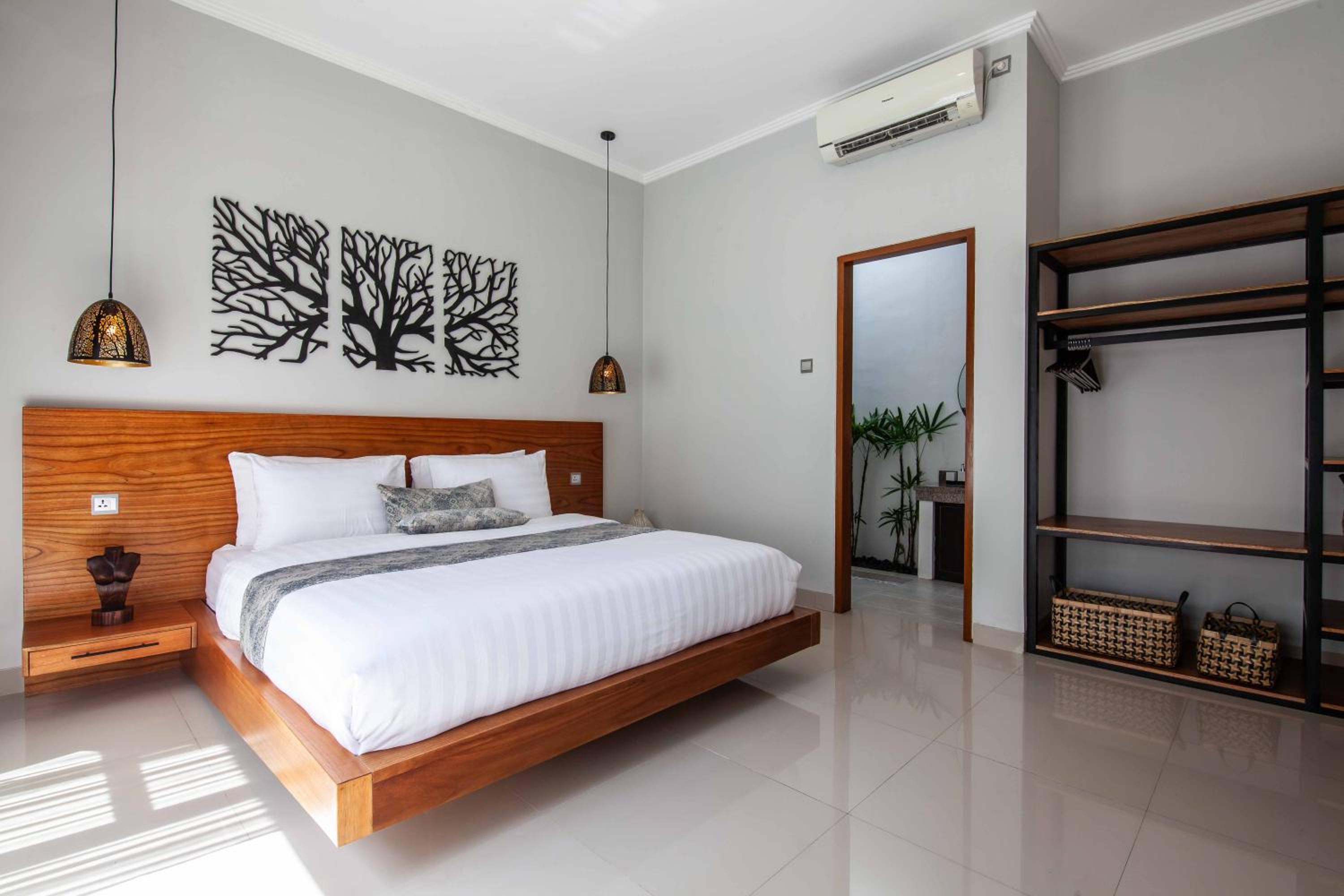 Two-Bedroom Villa - Photo 21