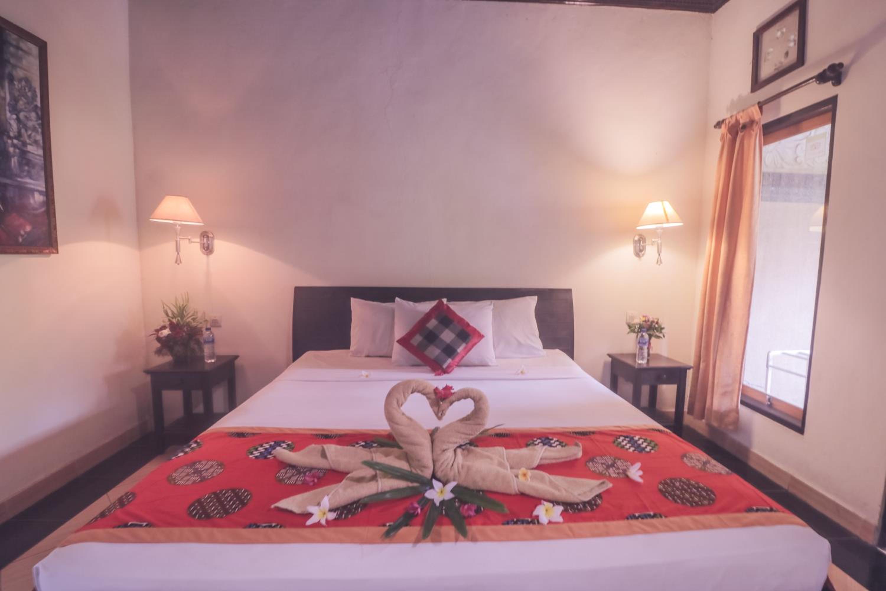 Standard Double or Twin Room - Photo 8