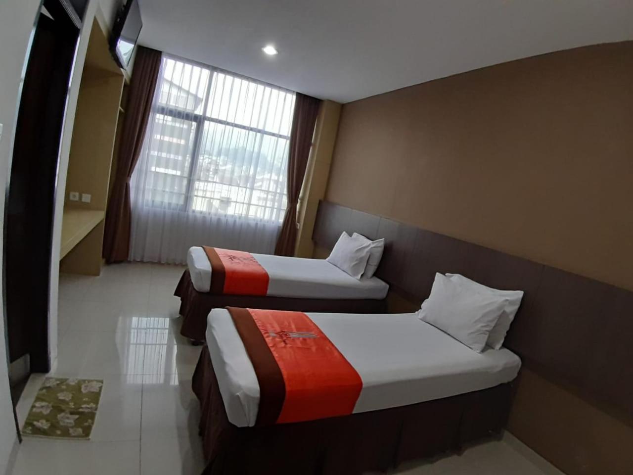 Superior Triple Room - Photo 9