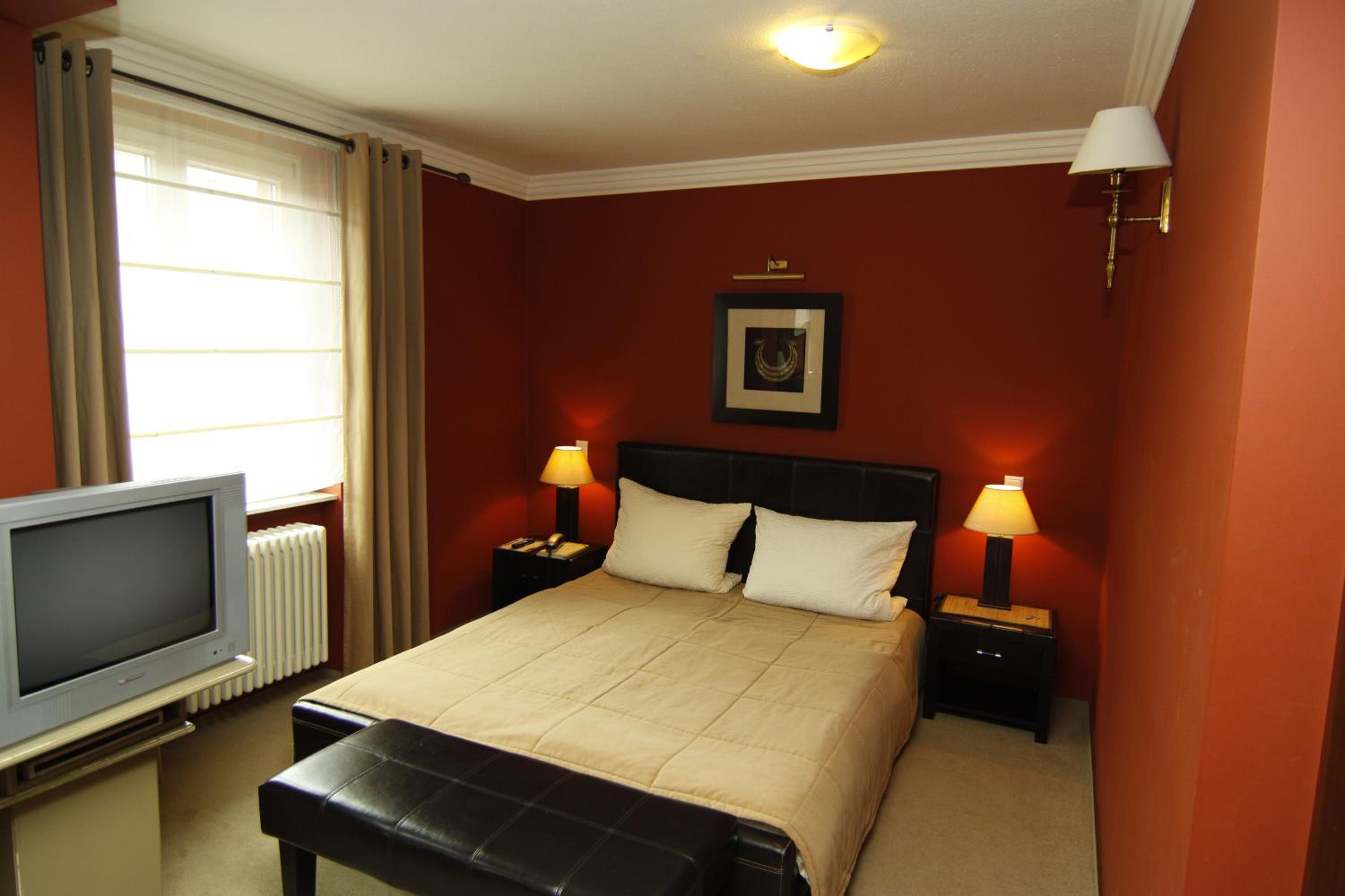 Comfort Suite photo 1