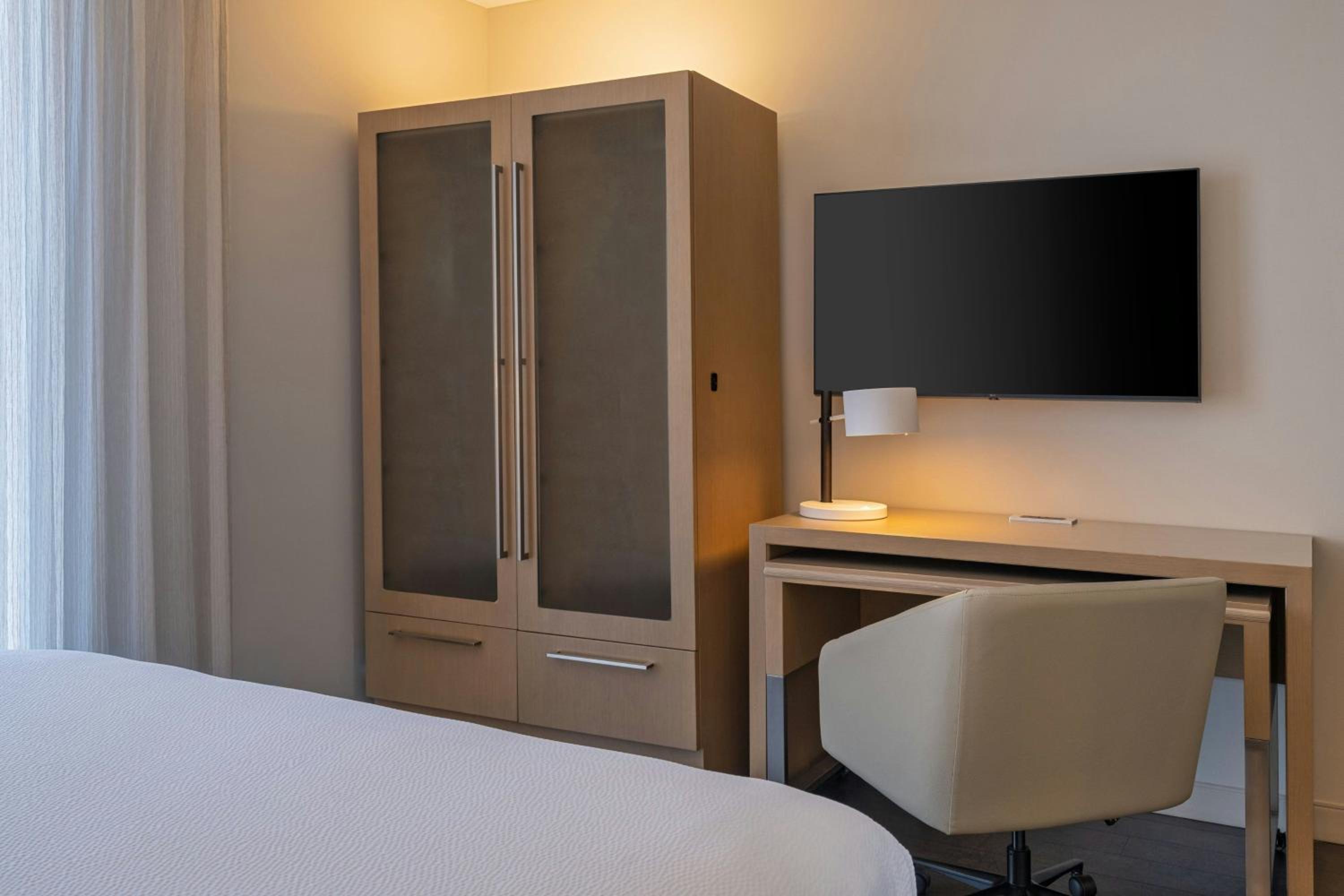 Residence Inn Miami Sunny Isles Beach, Photo 2