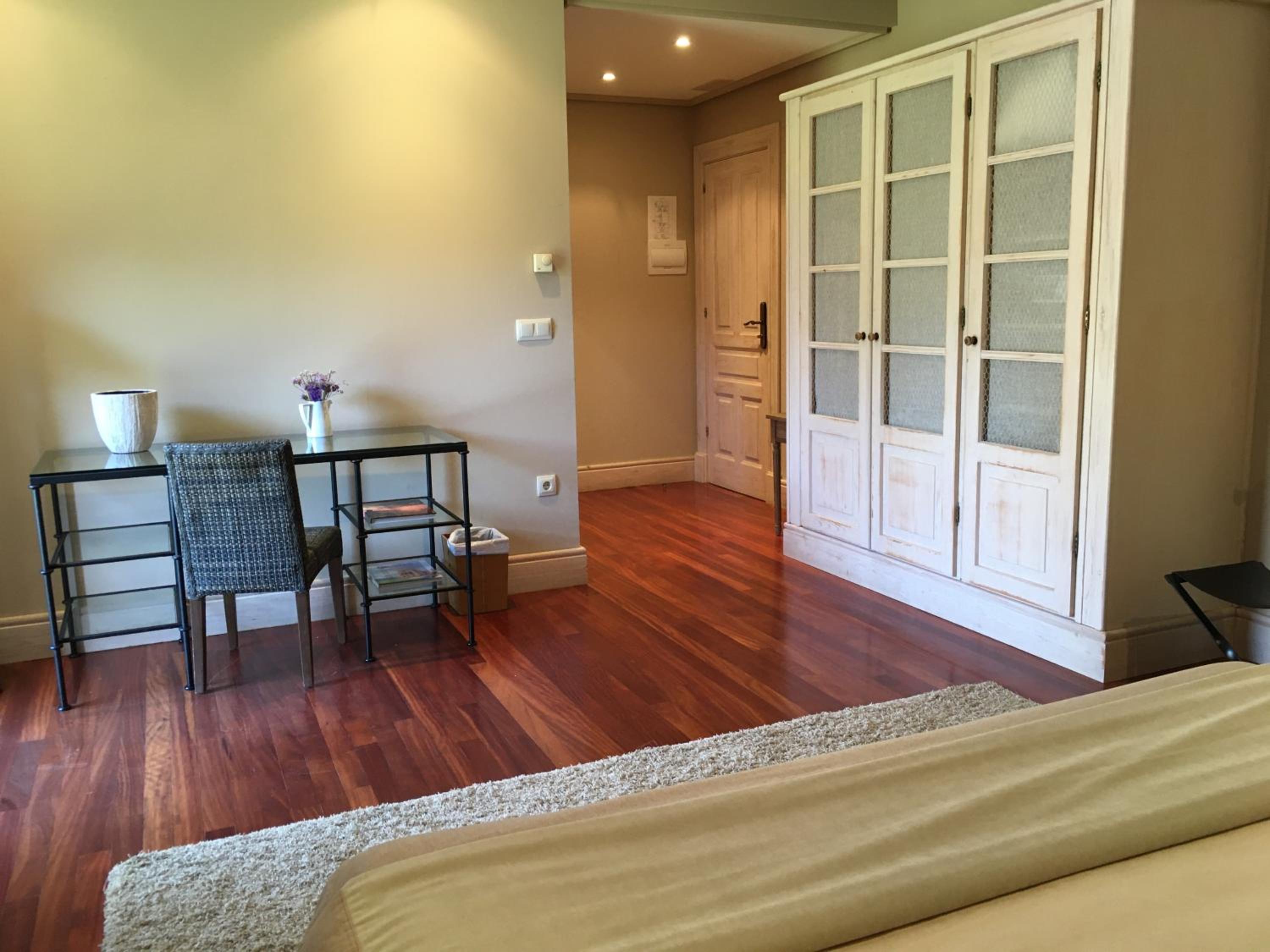 Superior Double or Twin Room with Mountain View - Photo 4